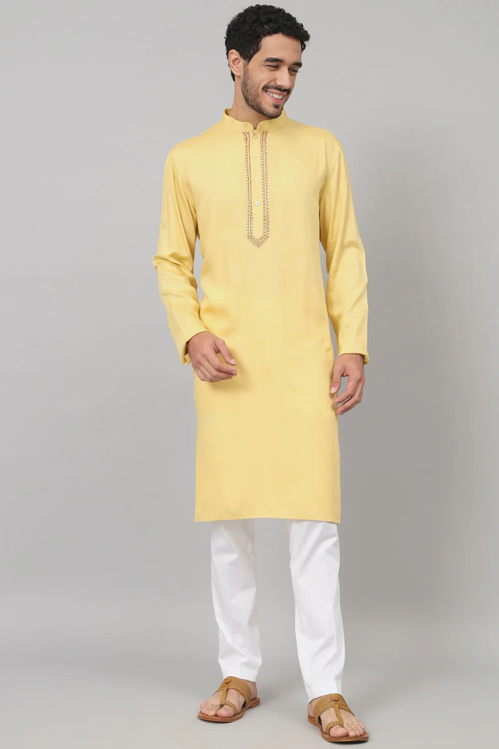Kiiro Neckline embroidered cotton kurta
