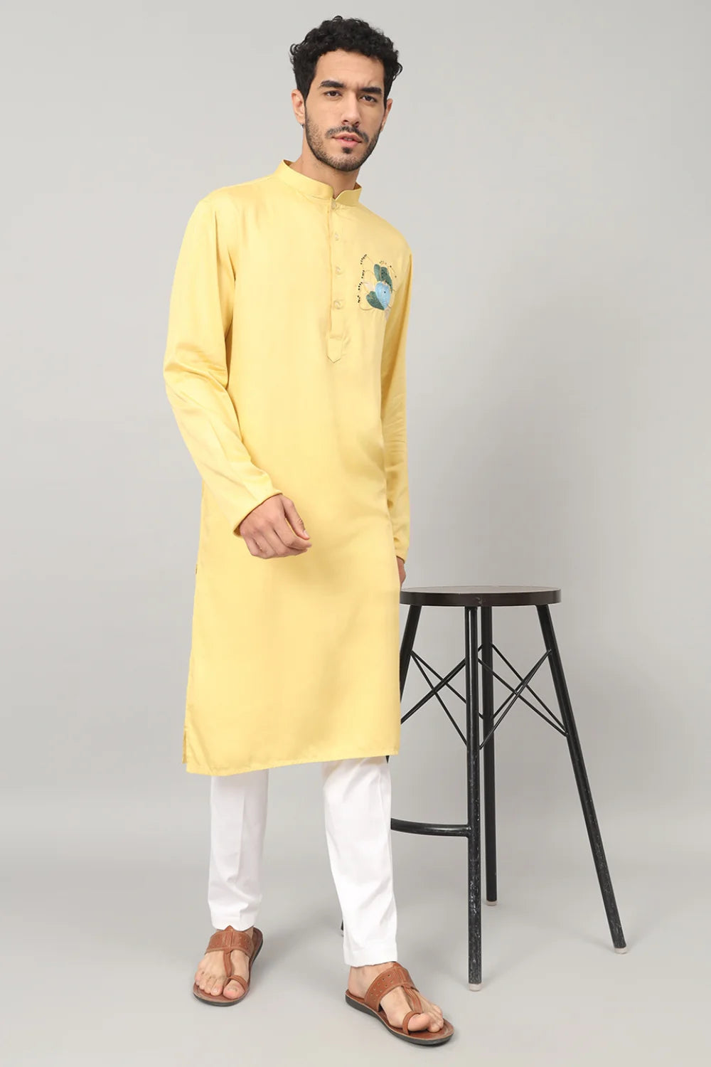 Amarillo Abstract embroidered cotton kurta