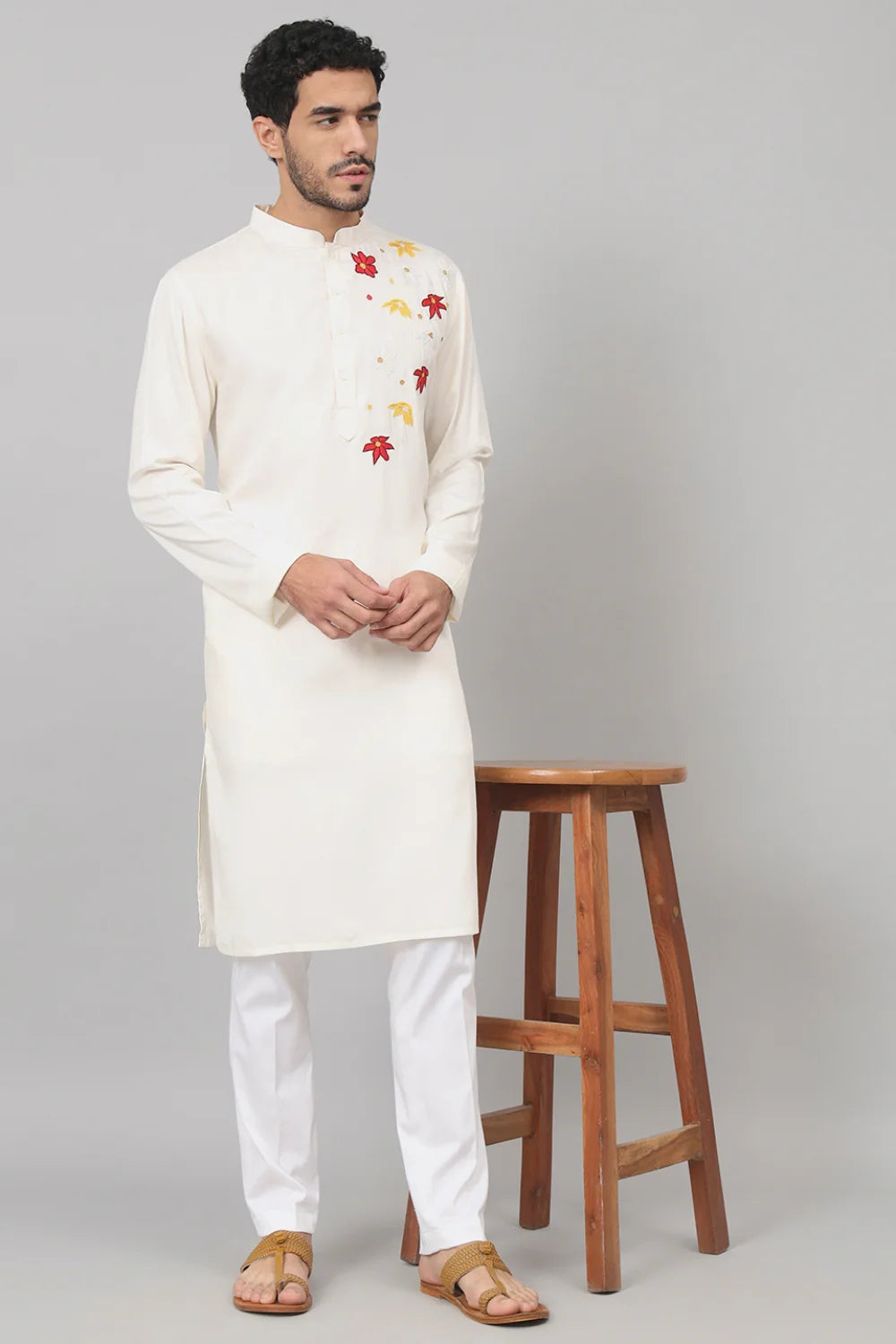 Mimosa Cotton kurta with floral embroidery patch embellishment