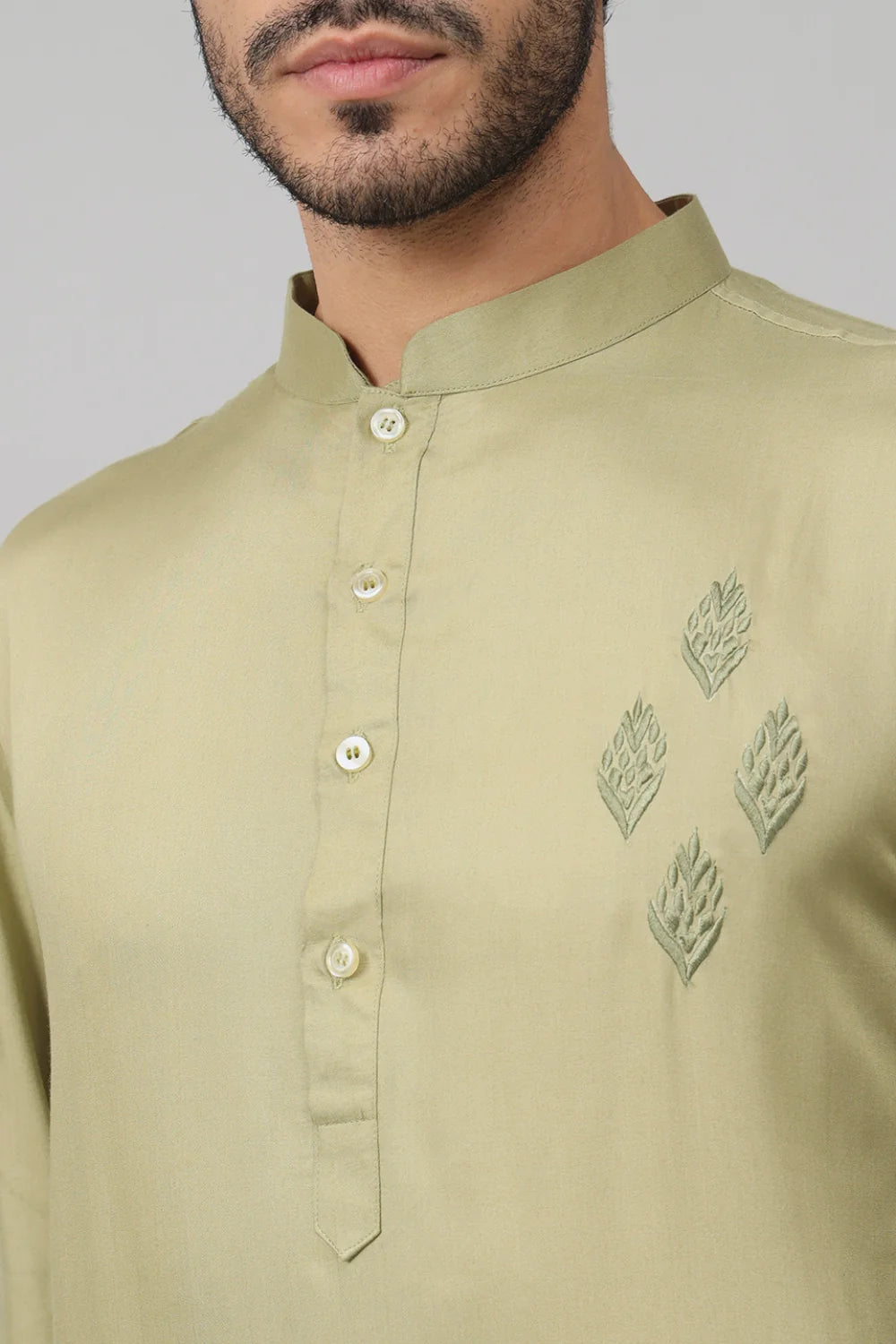Moss Motif embroidered cotton kurta