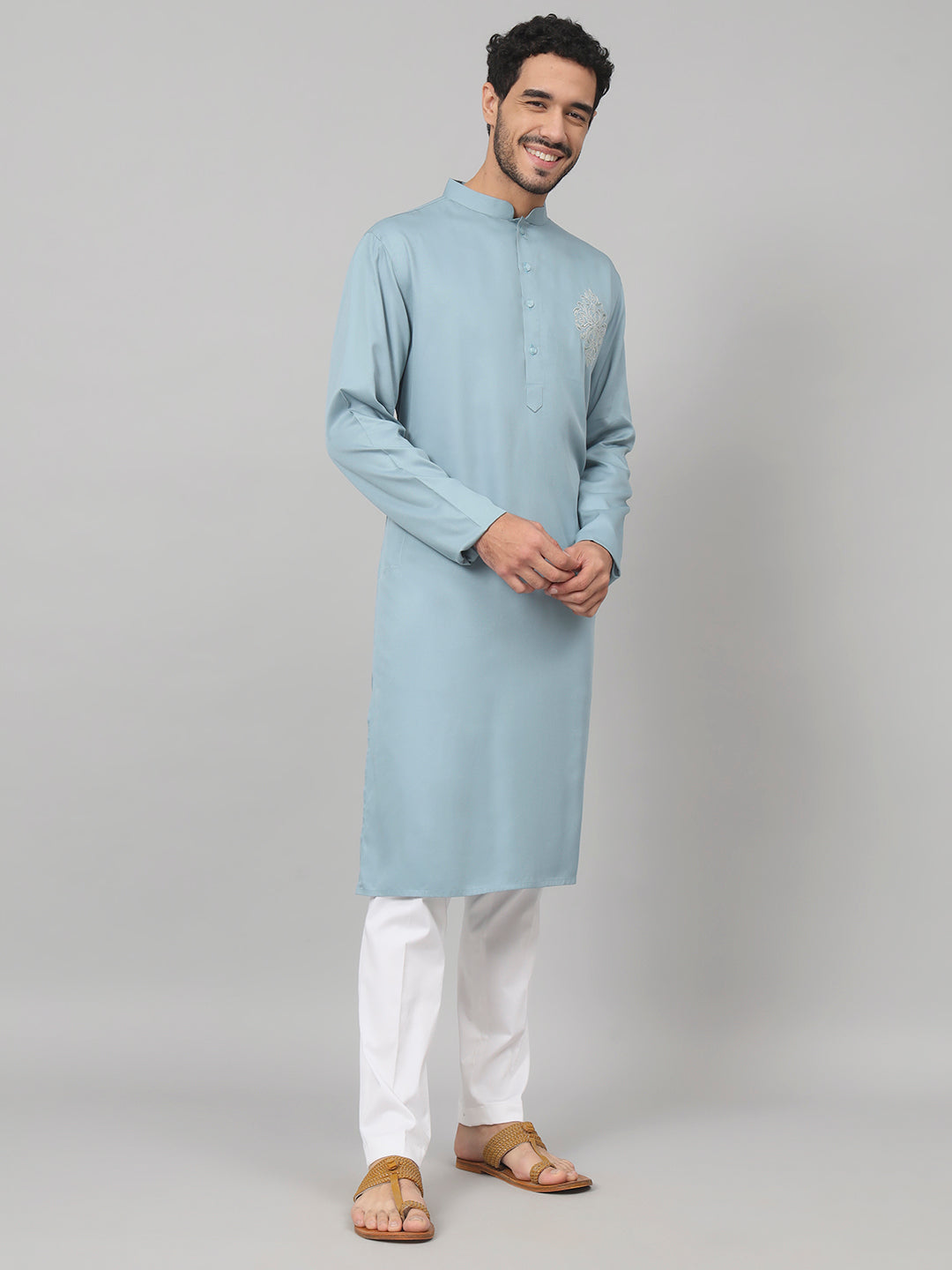 Bleu Cotton kurta with single motif embroidery