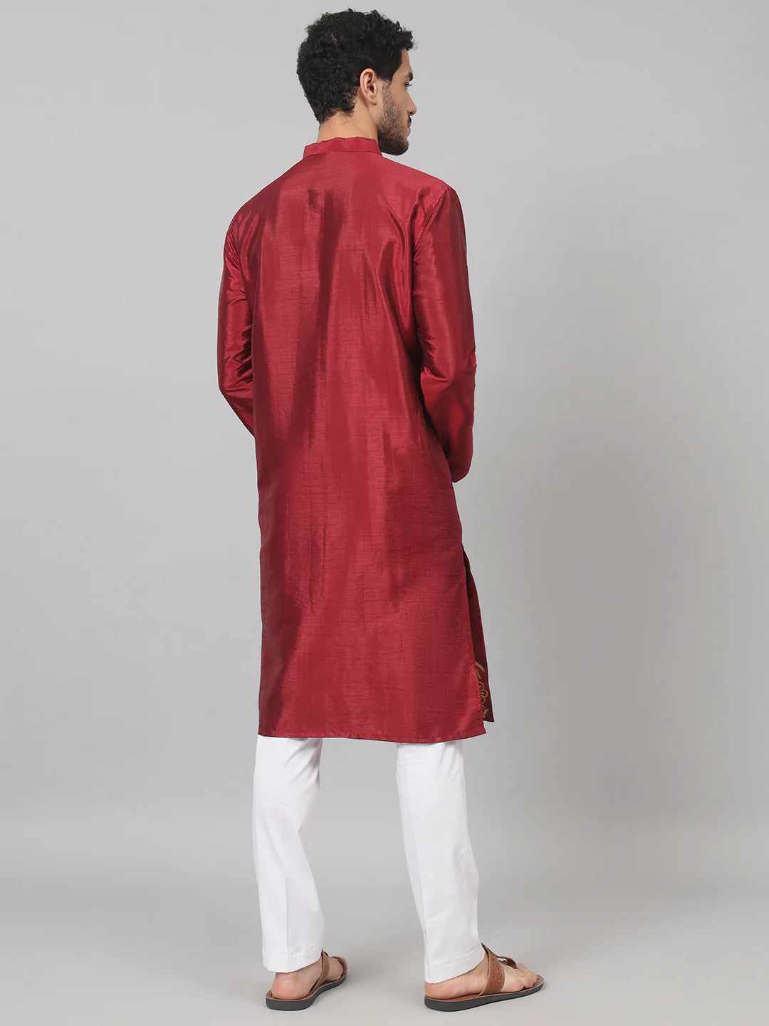 Rubyino Zari Embroidered silk kurta