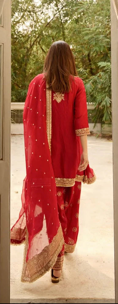 Daina Penty in Misha Farshi Set