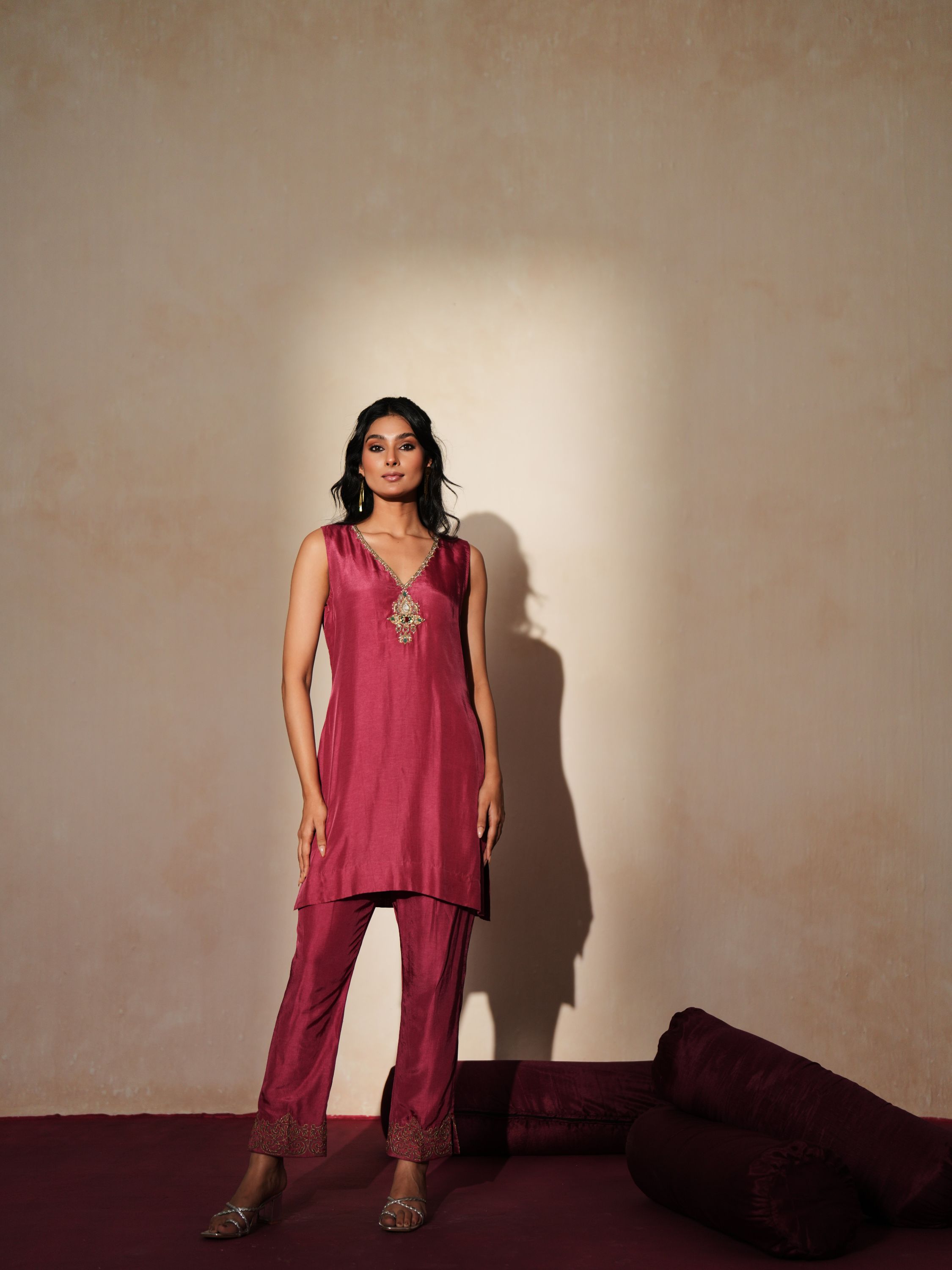 Ratnika cape Kurta set