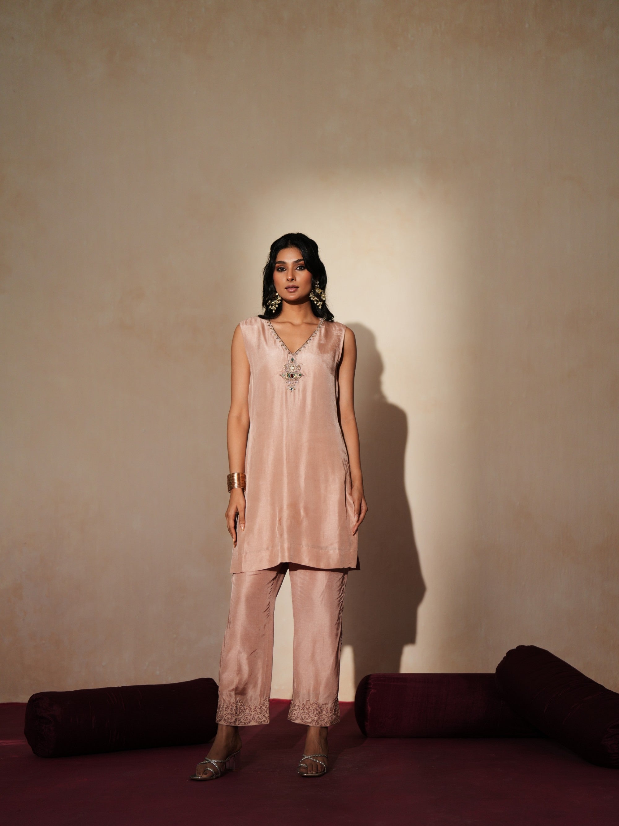 Gulabratna cape kurta set