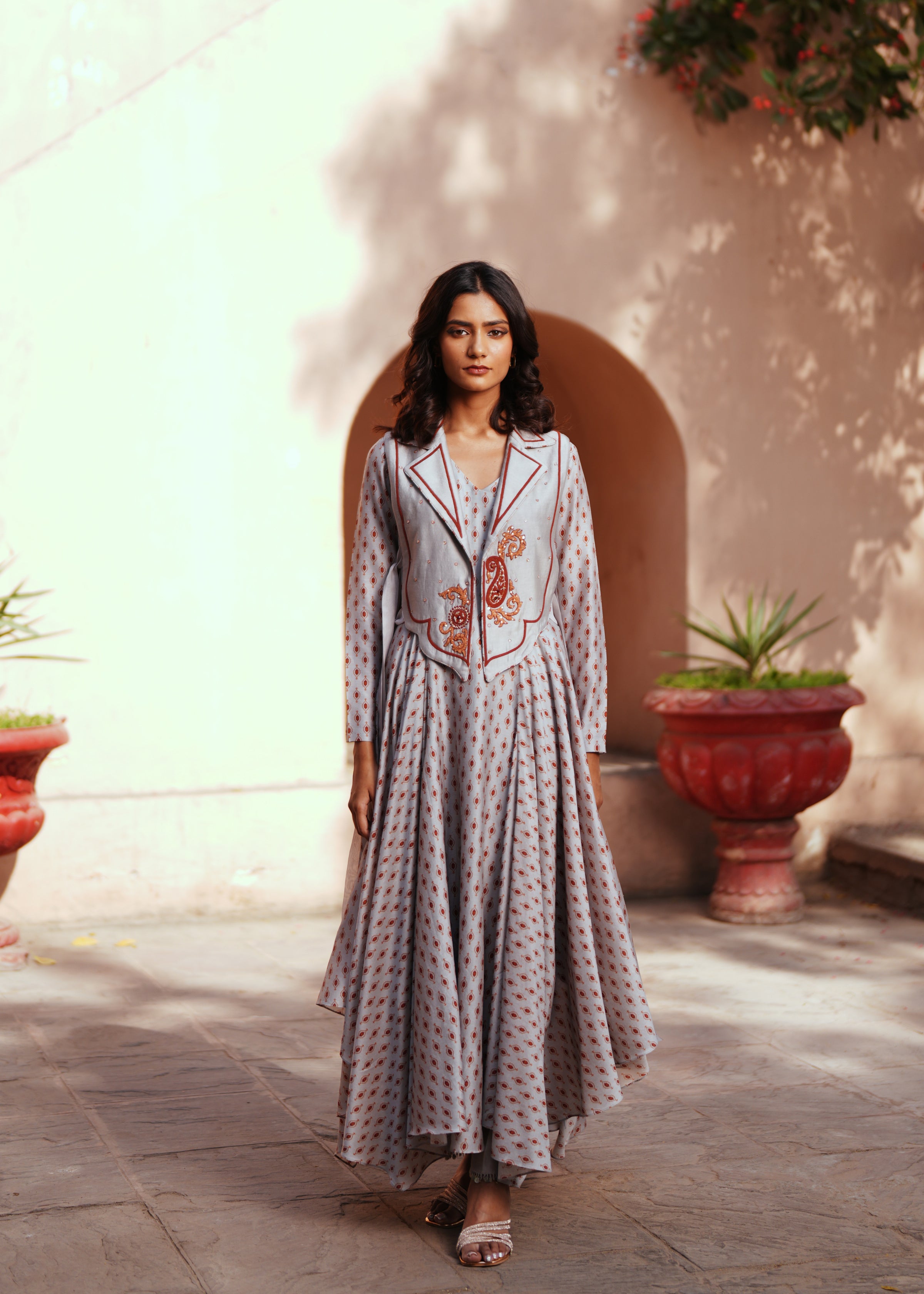 Grey chanderi embroidered kurta set