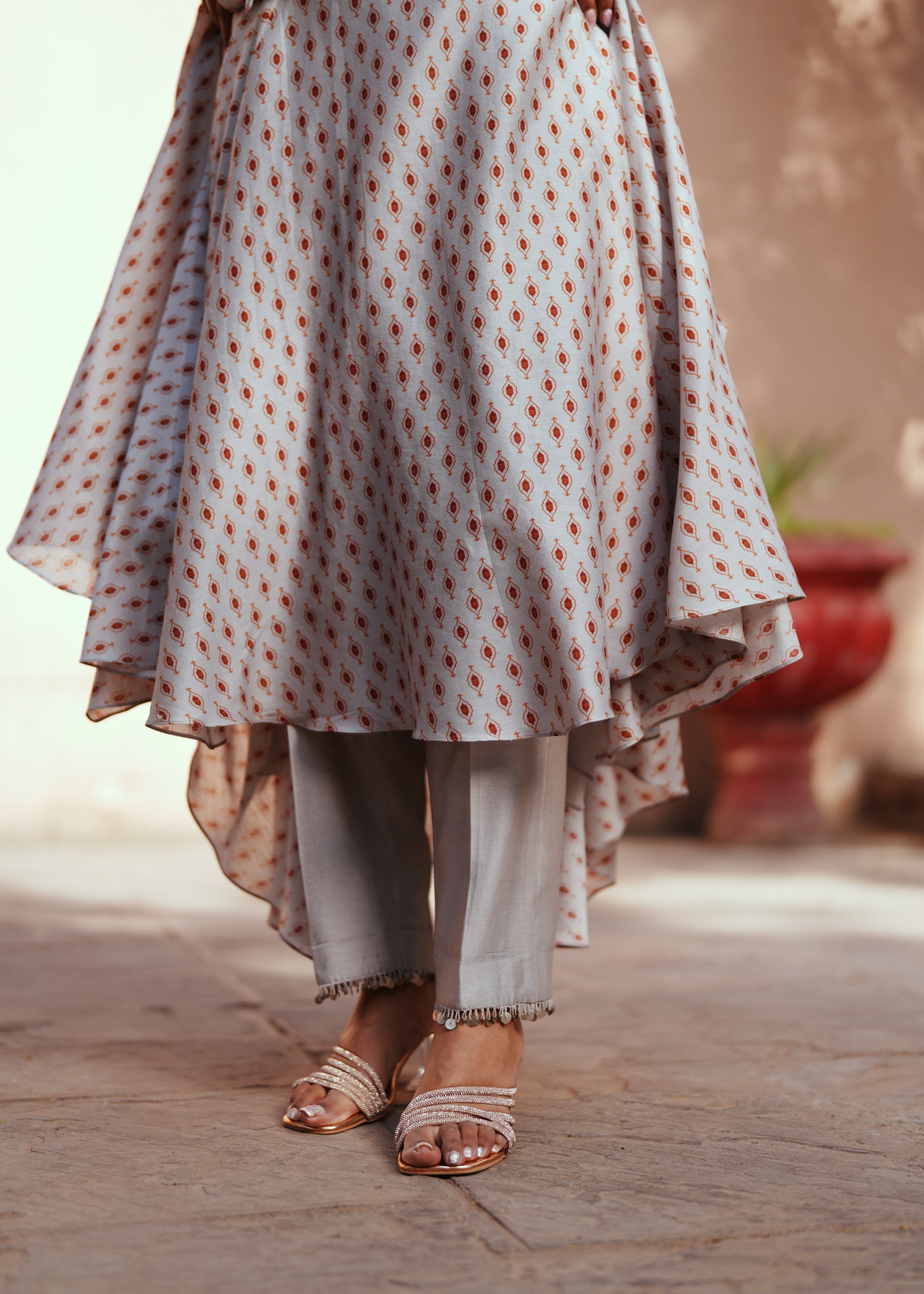 Grey chanderi embroidered kurta set