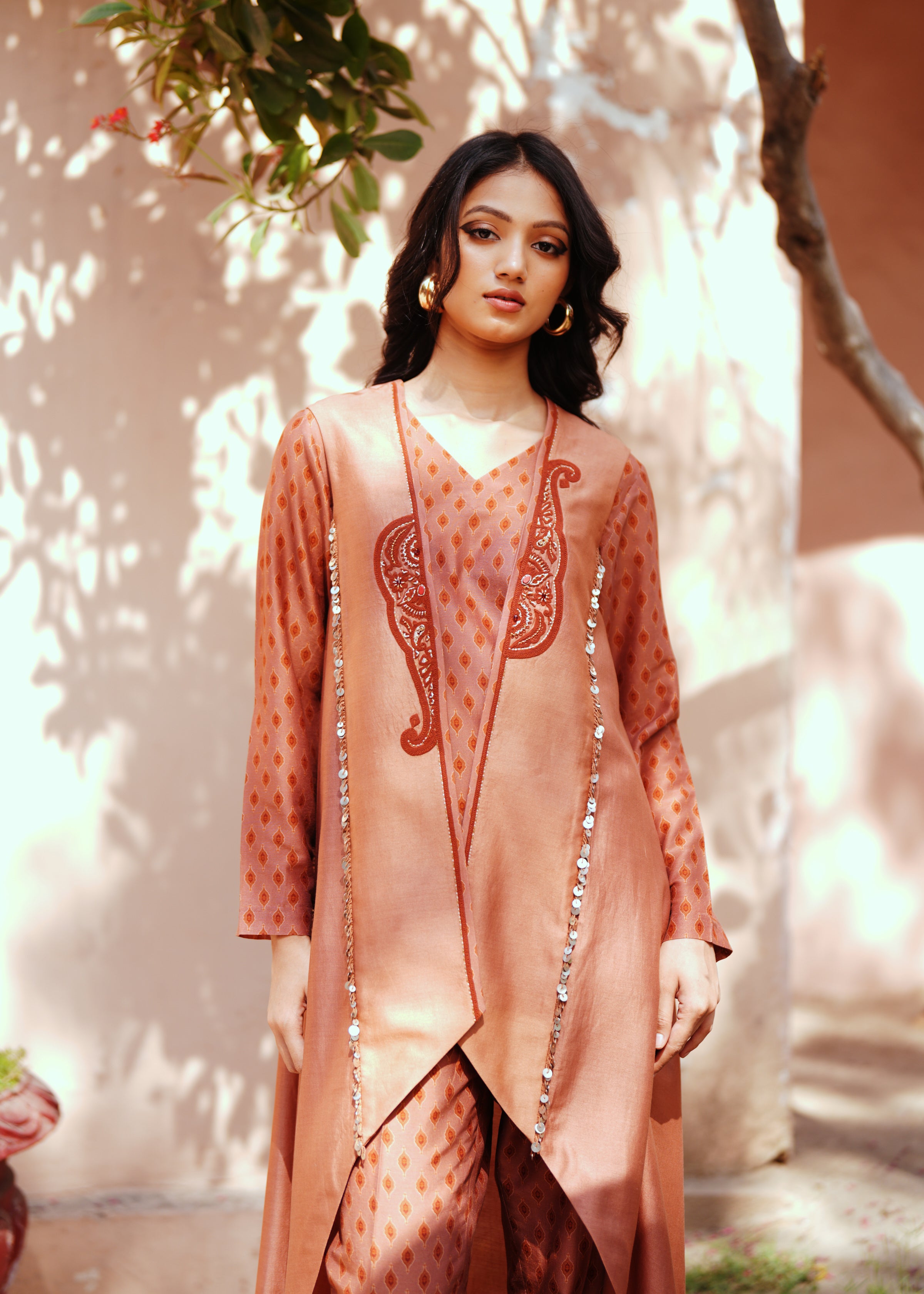 Mocha chanderi embroidred kurta set