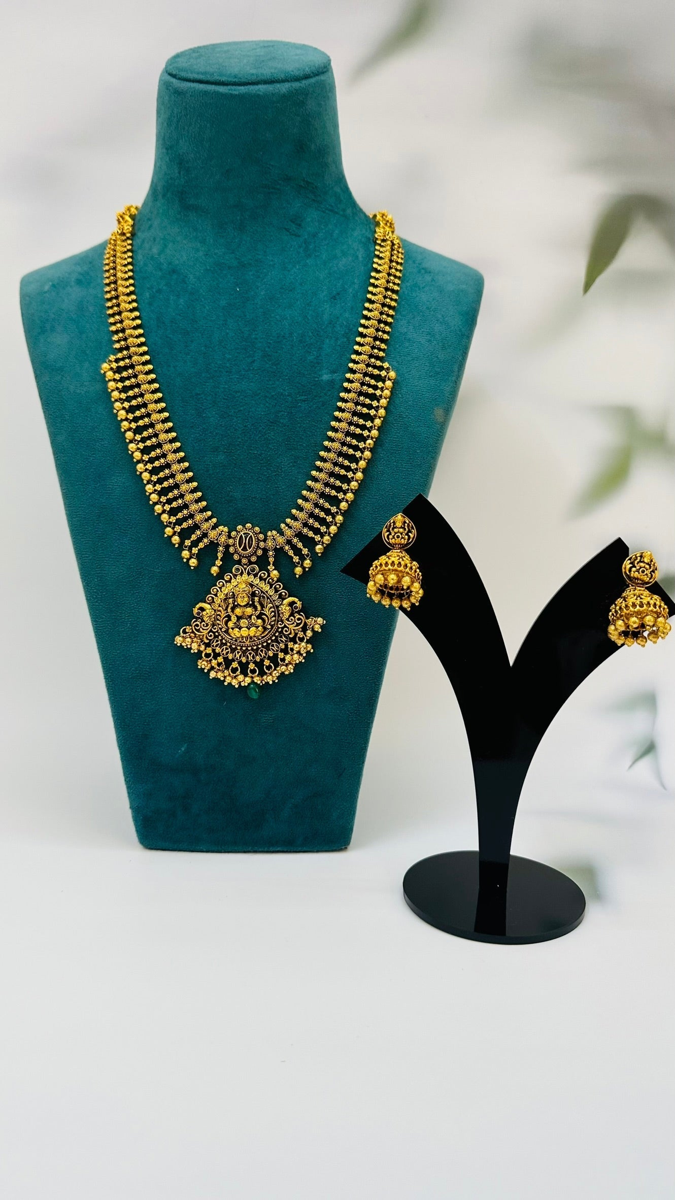 Cultural Opulence Set