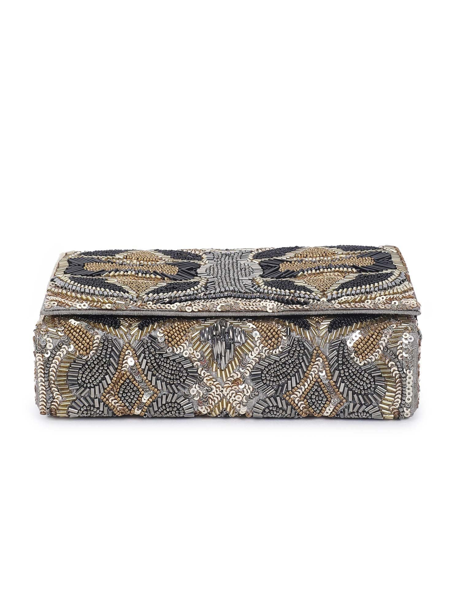 Evergreen clutch