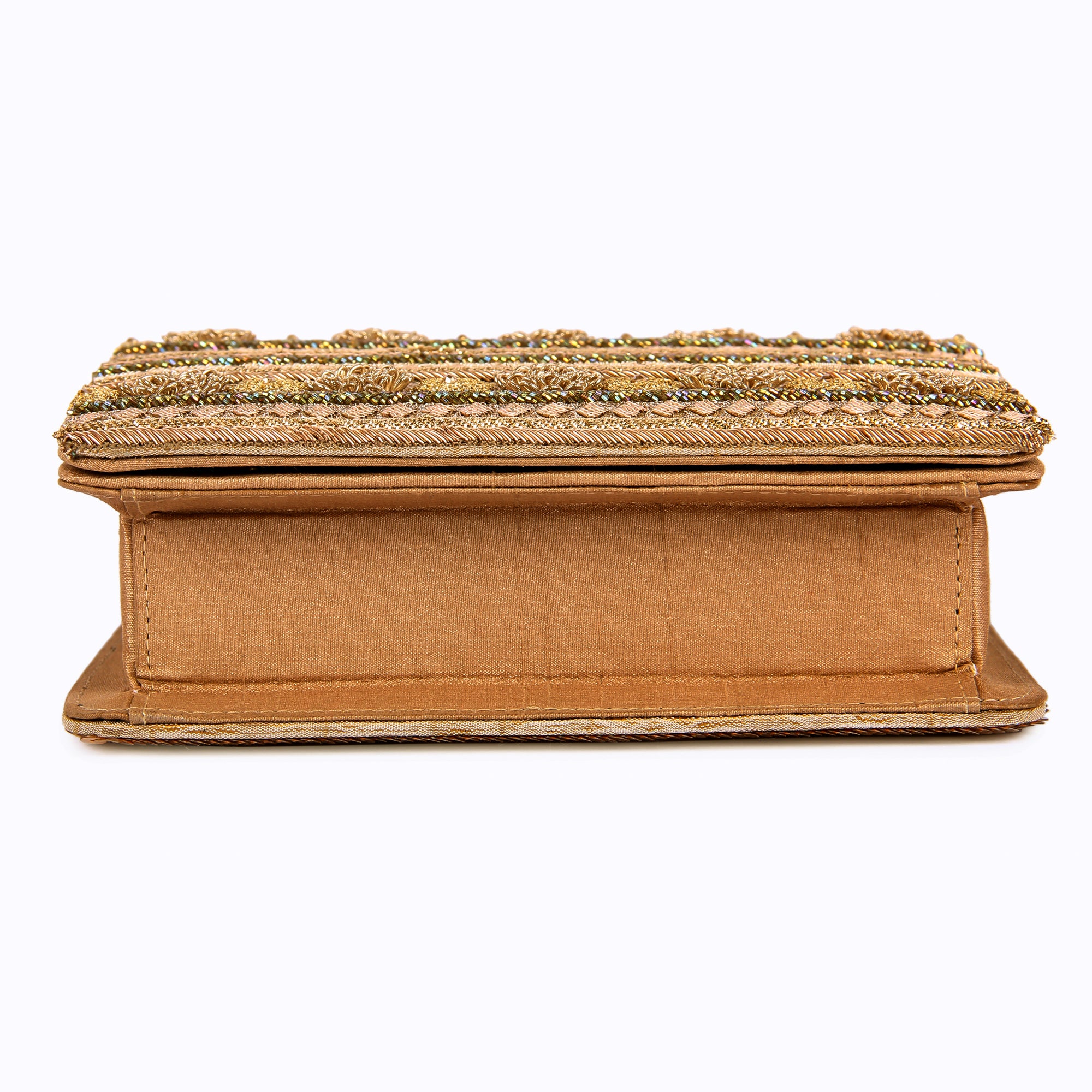Khwabeeda clutch