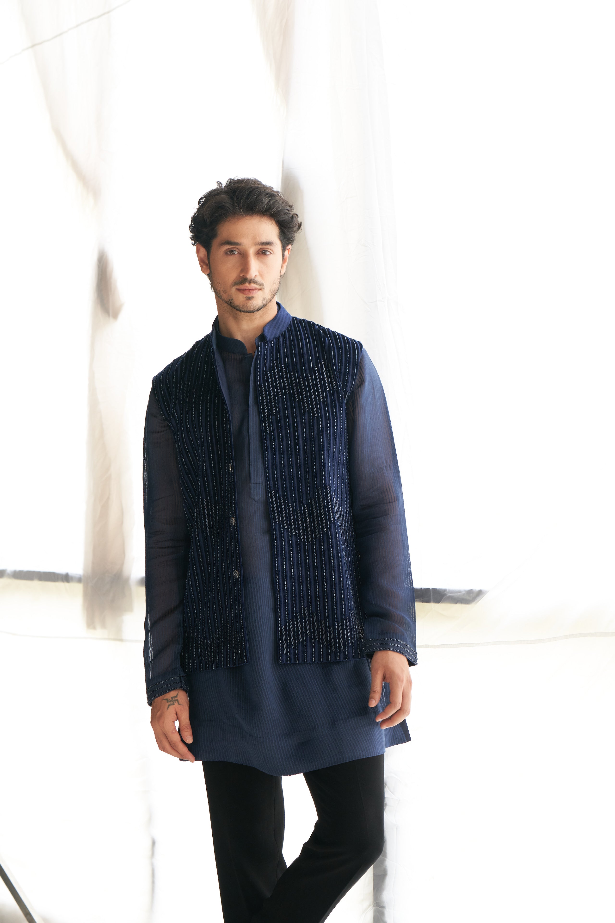 Blue velvet cutdana nehru