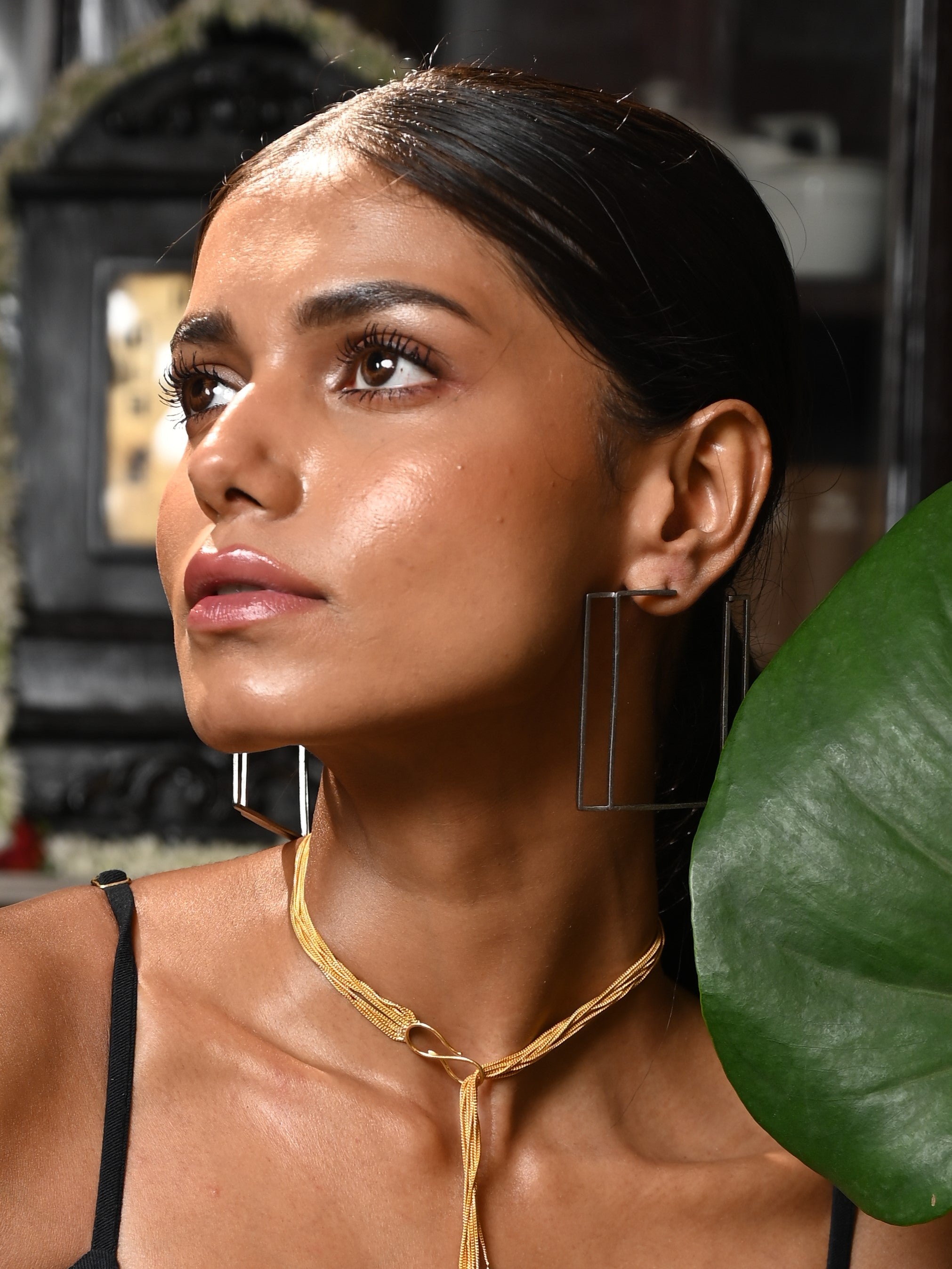 RUSTIC SQUARE EARRING