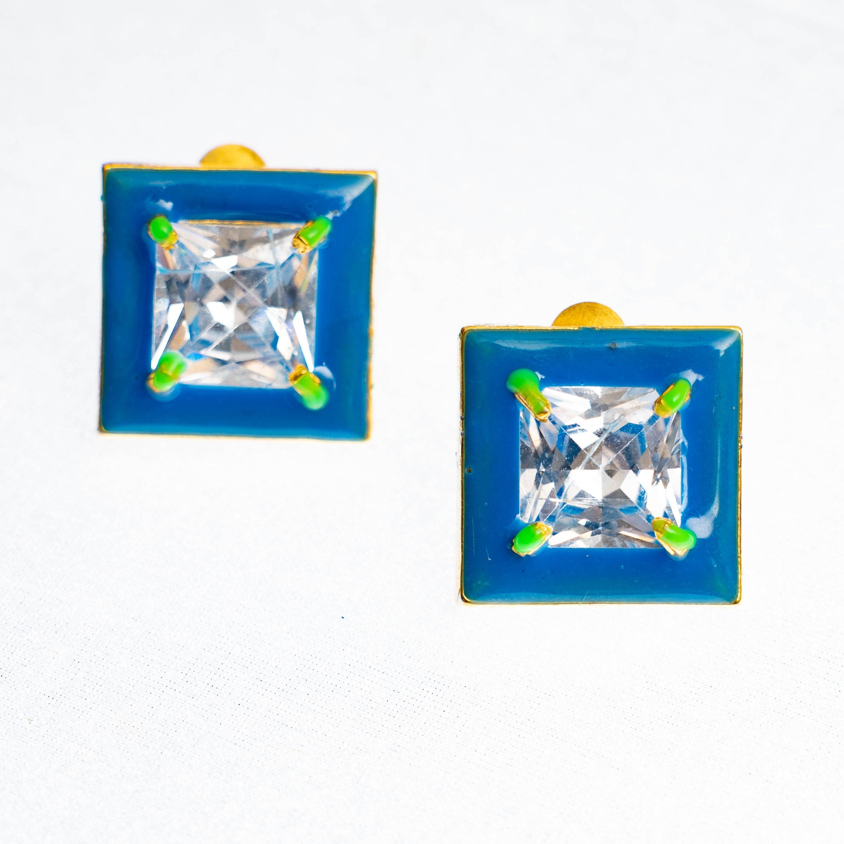 OCEANIC OPULENCE EARRING