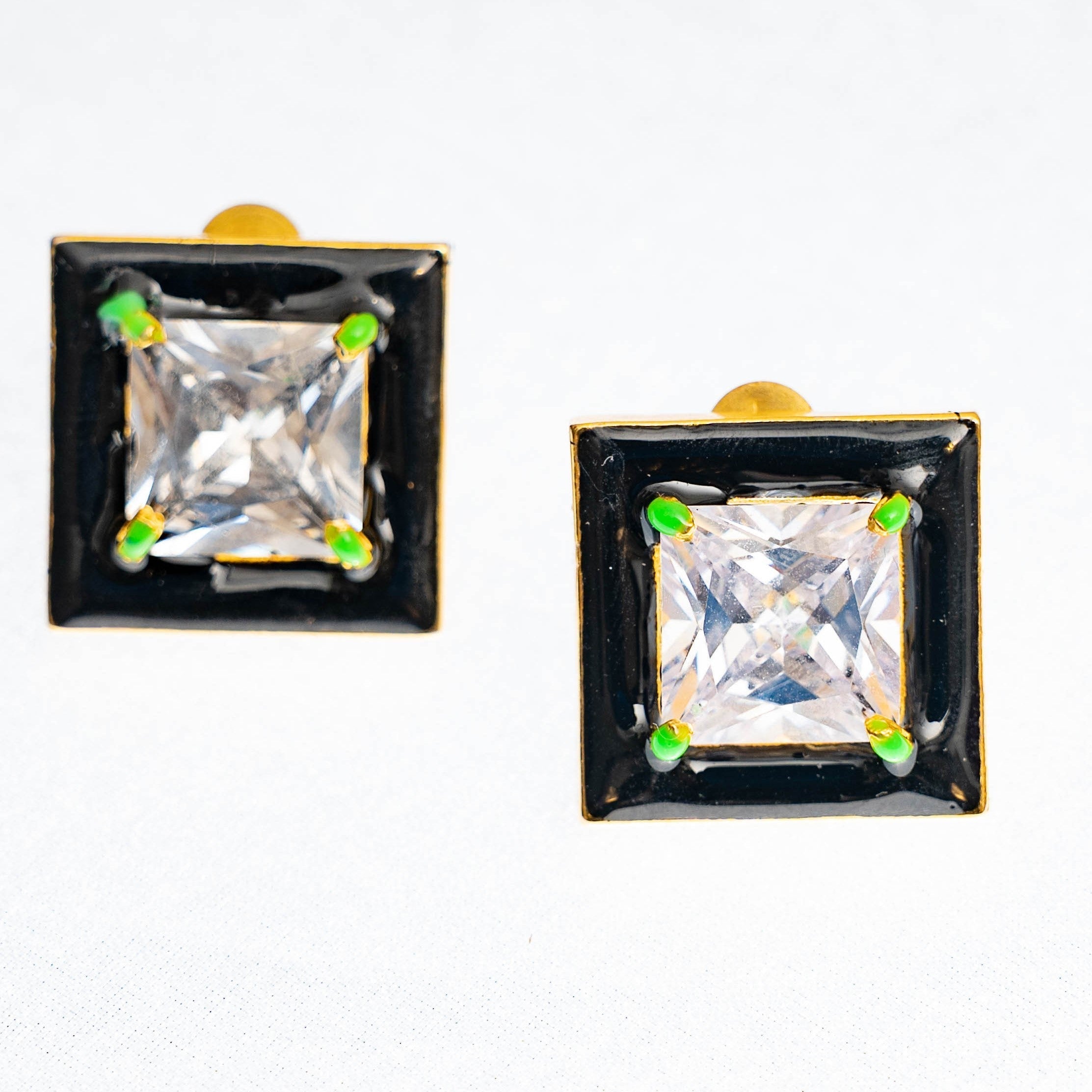 MIDNIGHT NOIR EARRING