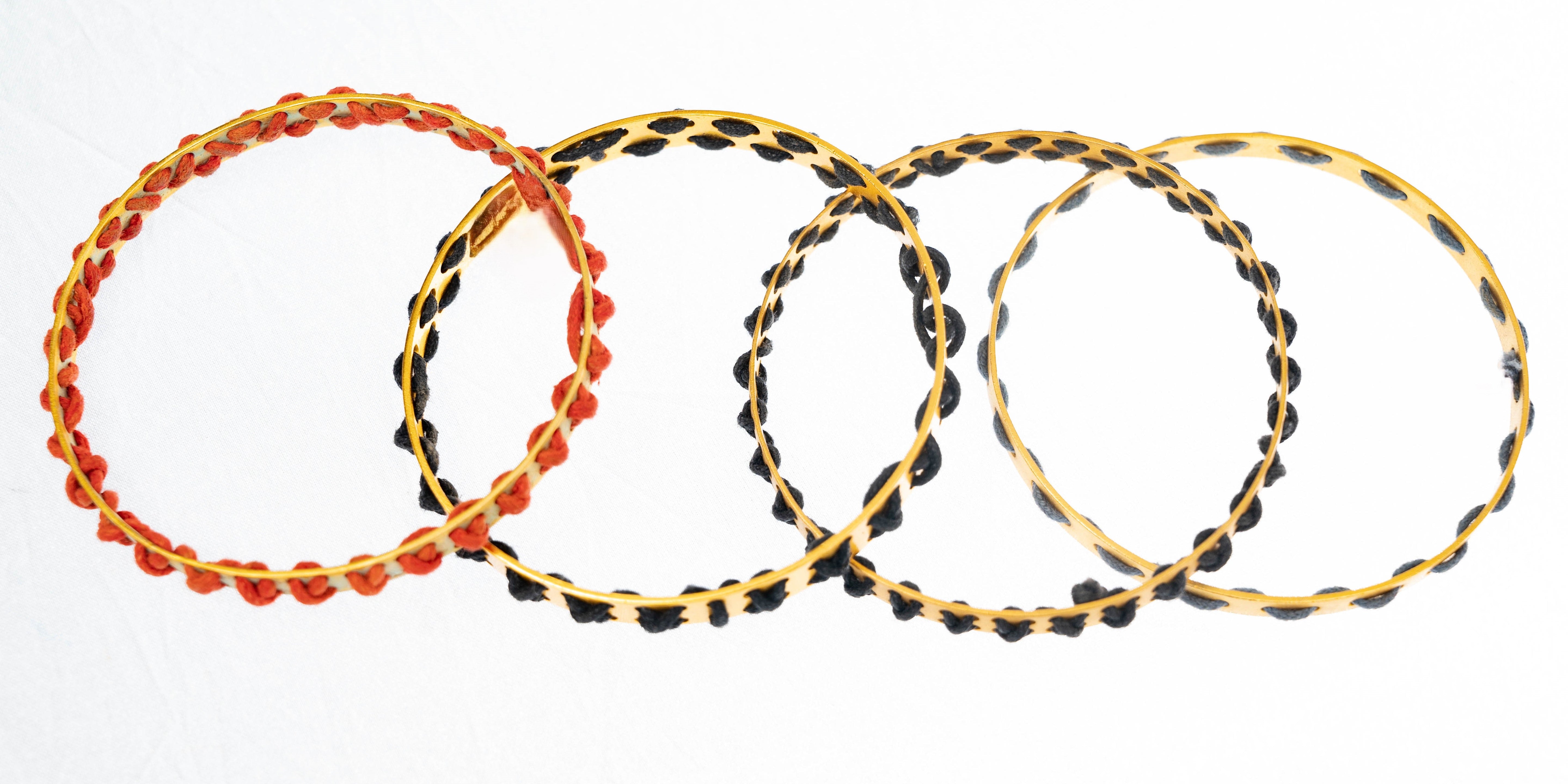 STACKING PLUNGE BANGLES