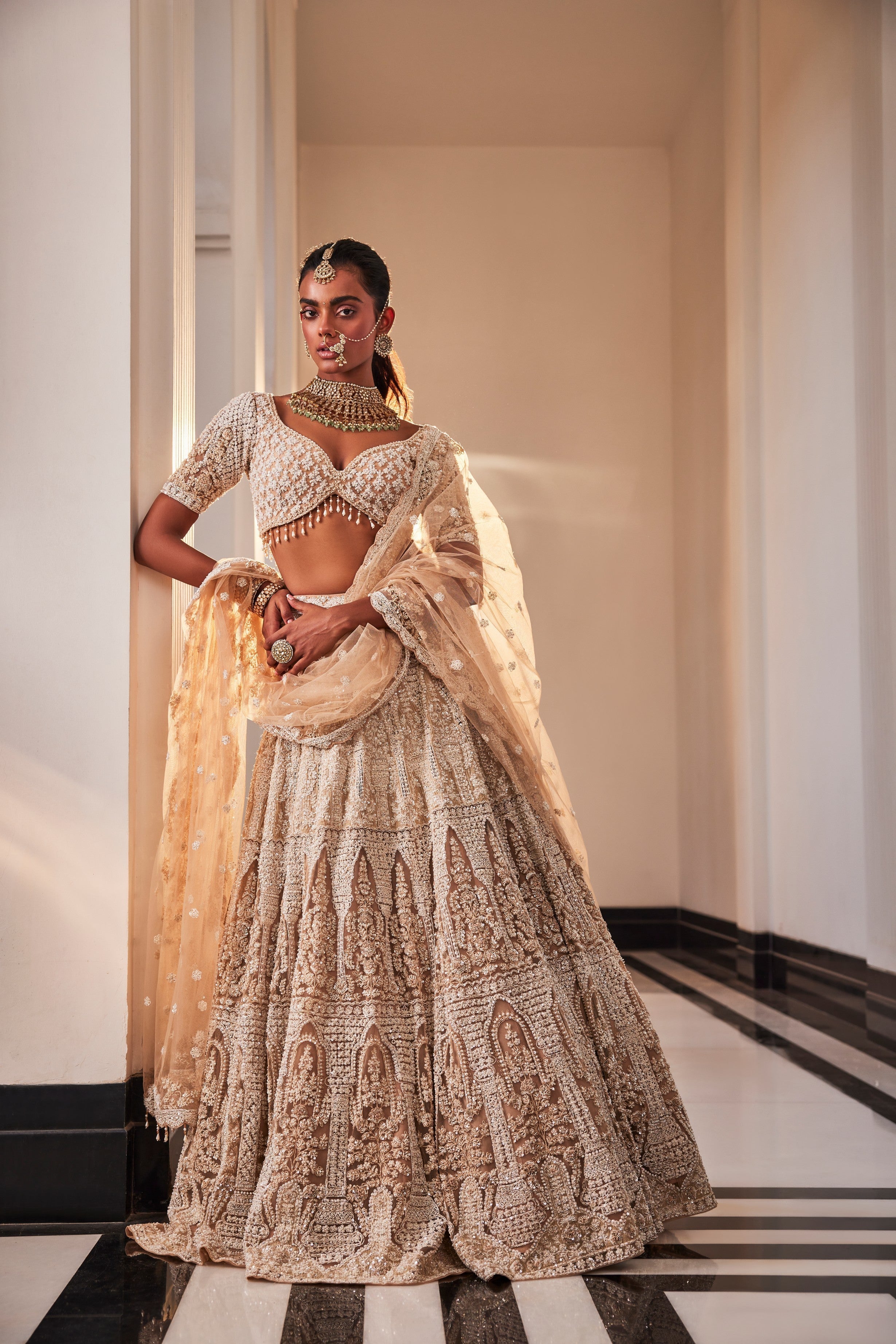 AVNI LEHENGA
