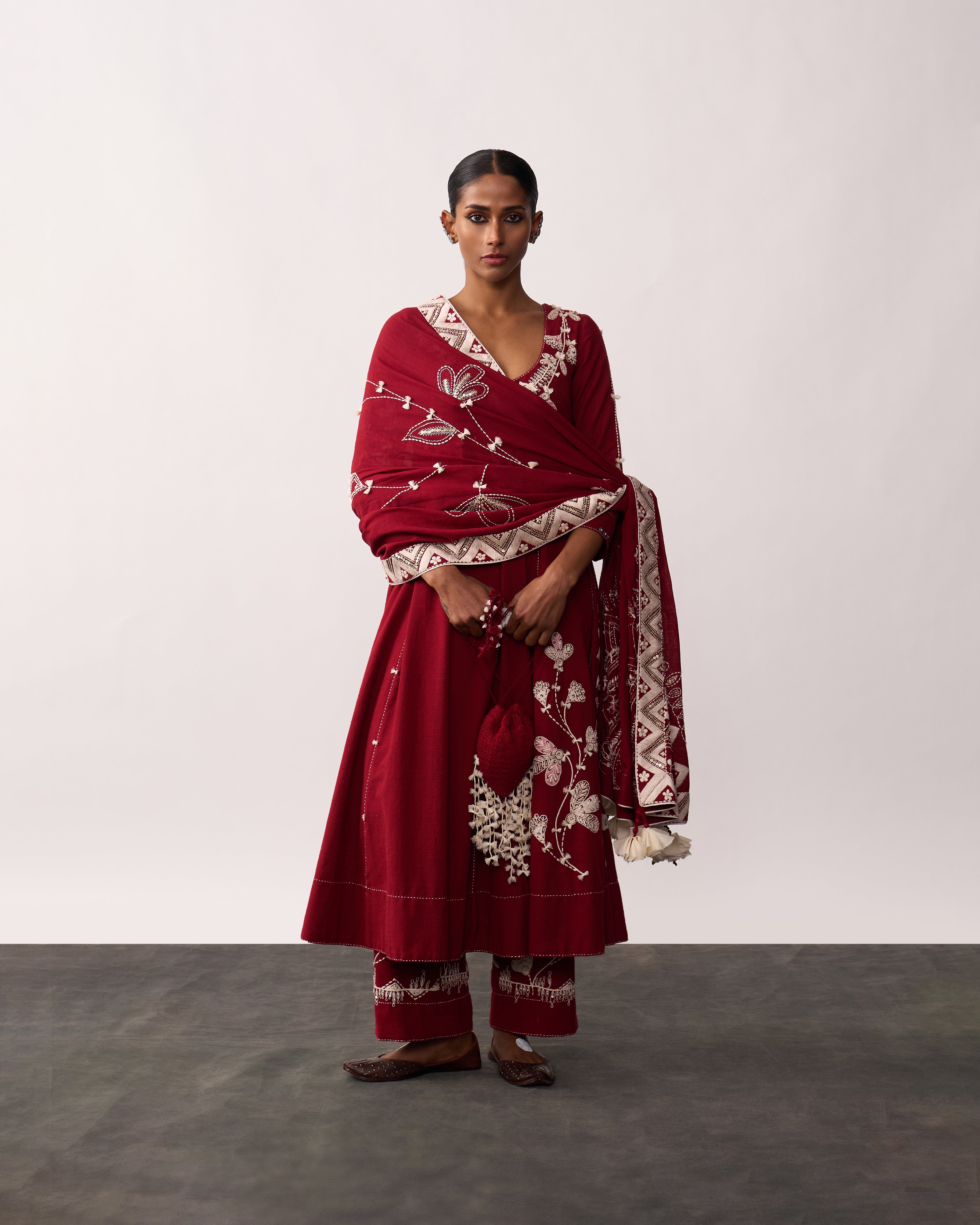 KITTUR RANI Red Hand-spun Embroidered Dupatta