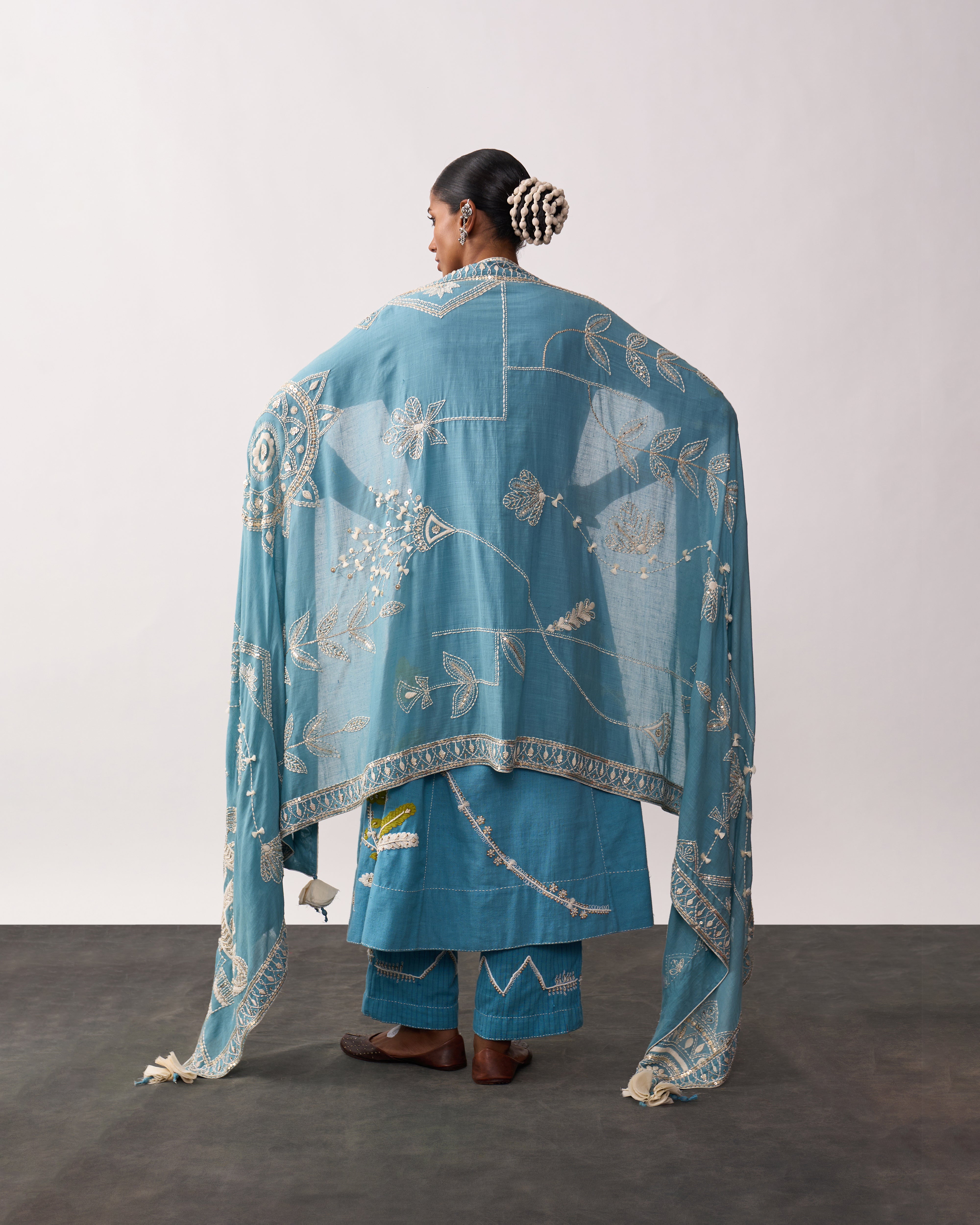 RANI LAXMI Blue Hand-spun Embroidered Dupatta