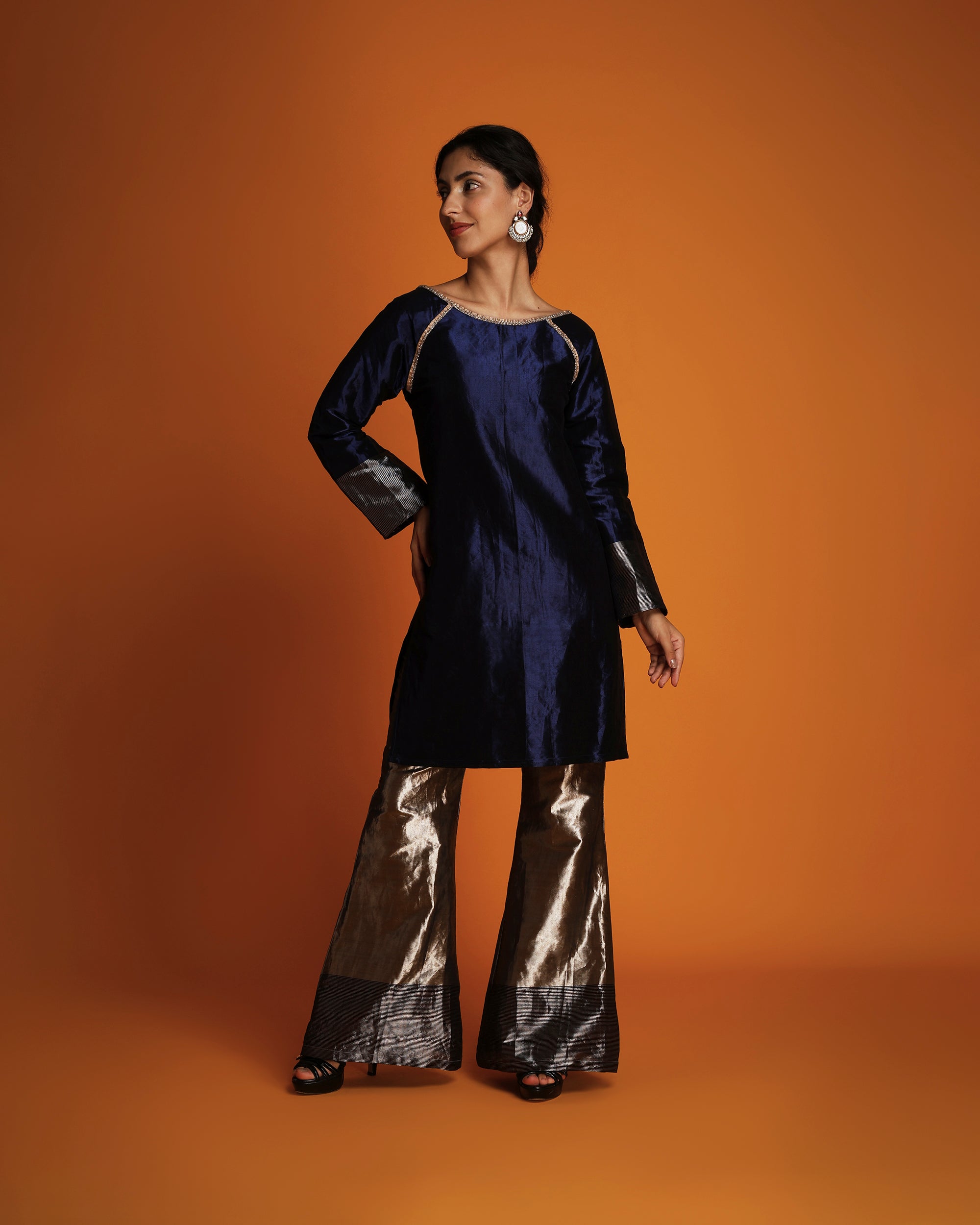 Indigo embroidered tissue tunic