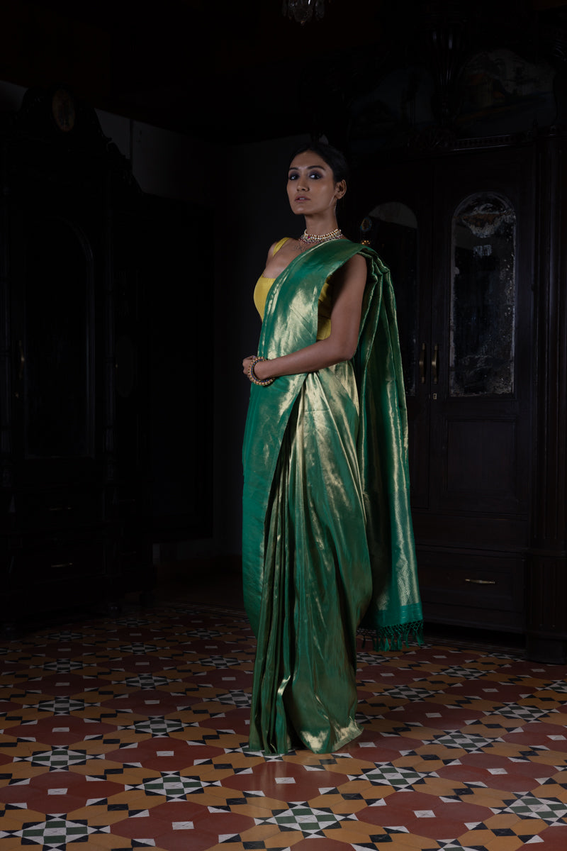 'Sunehari Potli' Hariyar Tissue Benarasi Handloom Sari