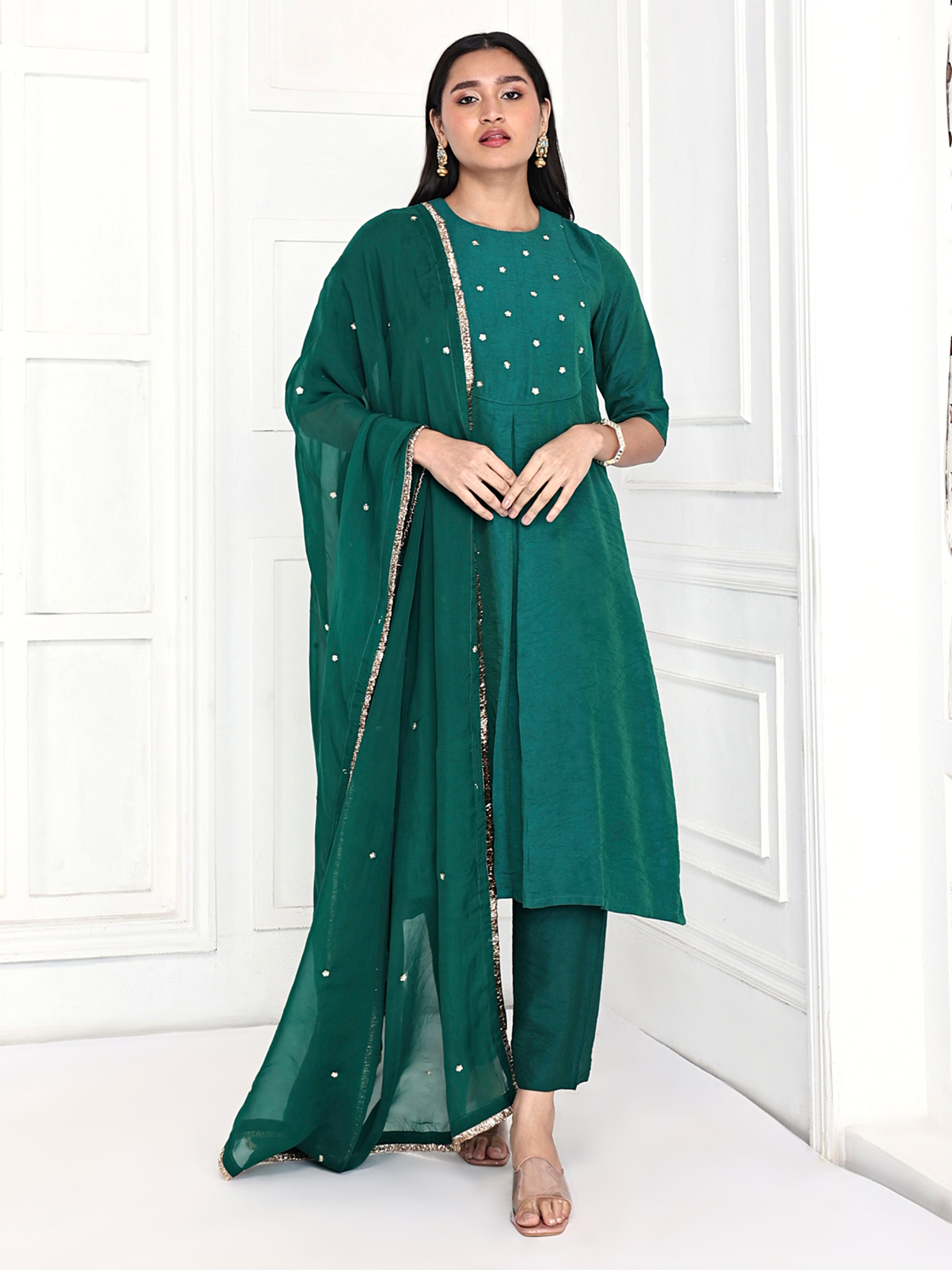 Straight tunic paired with pants and dupatta