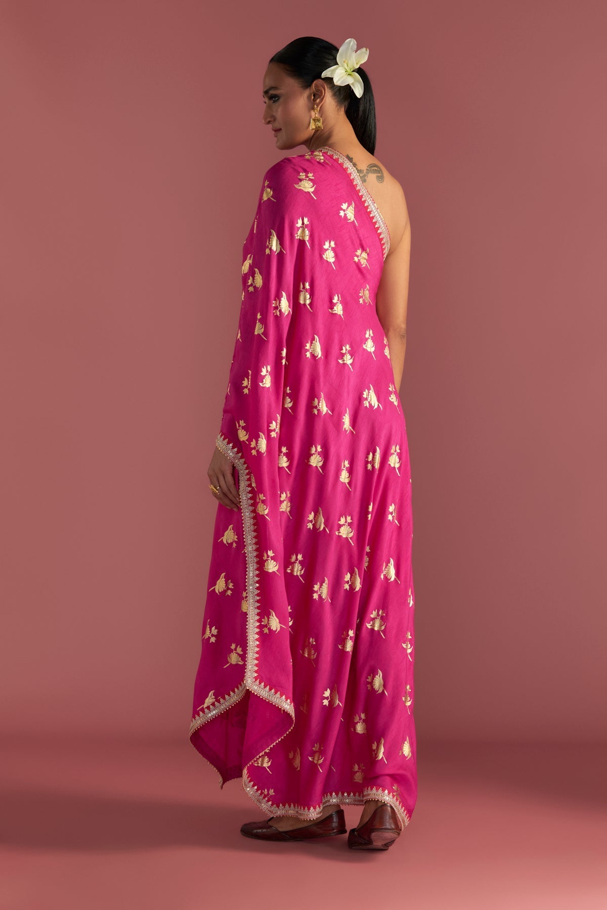 MAGENTA IRISBUD ONE SHOULDER KAFTAN