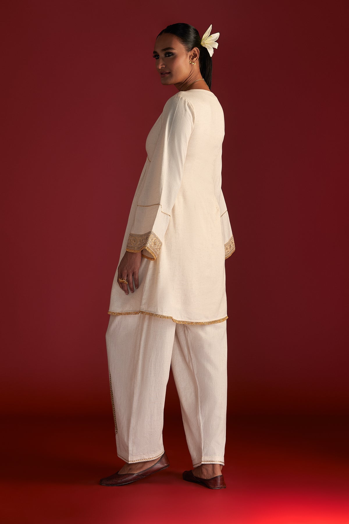 IVORY 'PAAN-PATTI' SALWAR SET