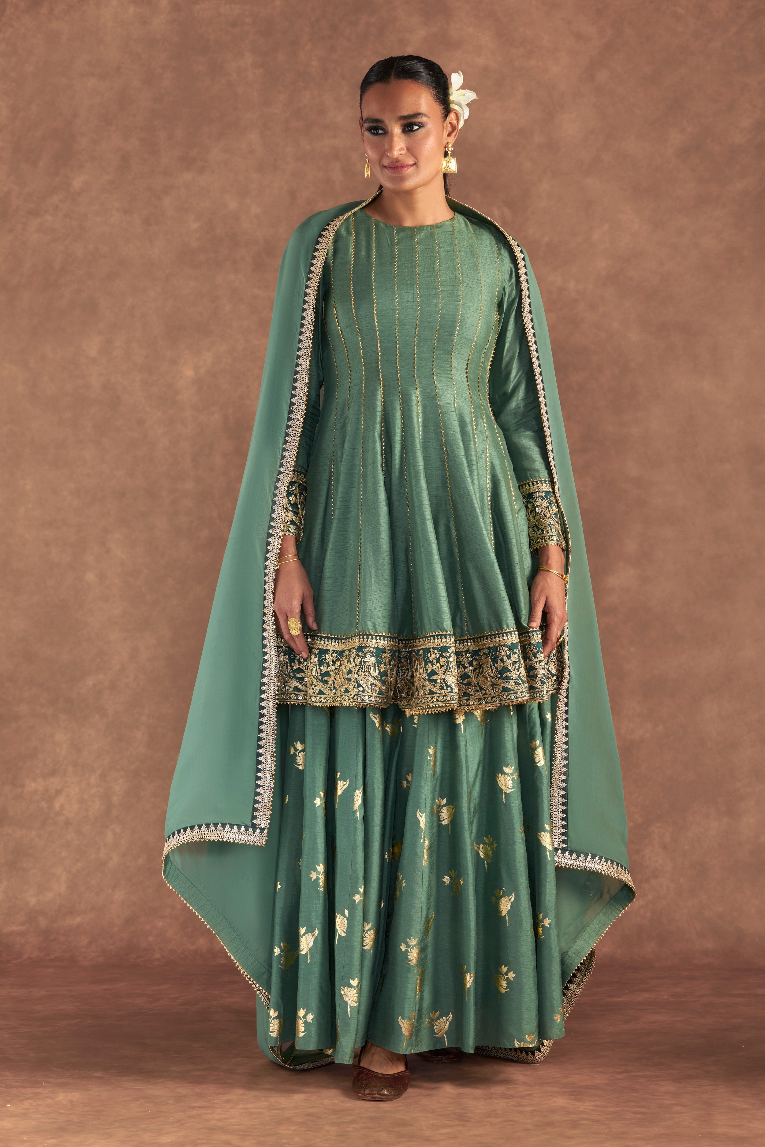 MOSS GREEN IRISBUD SHARARA SET