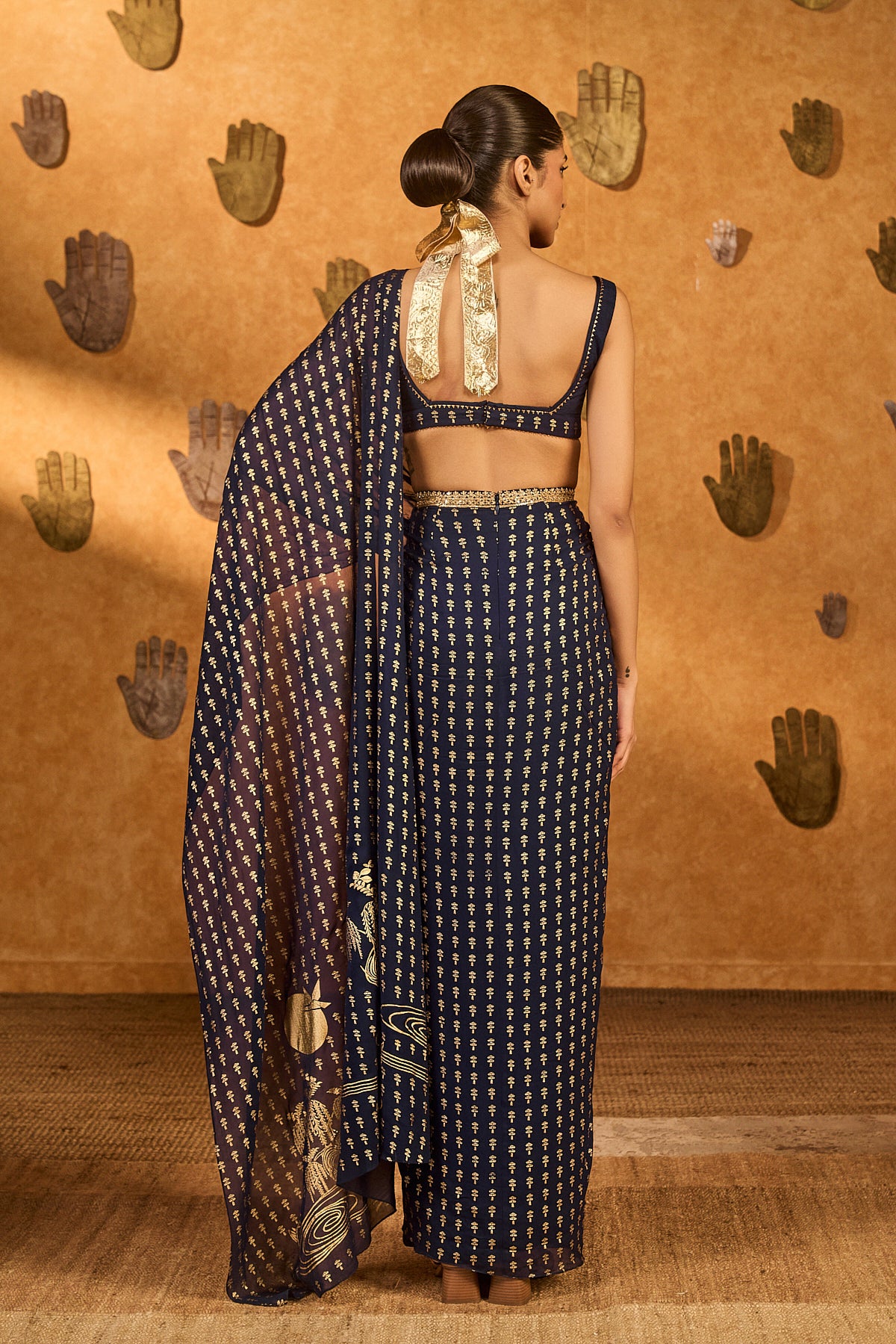 NAVY BLUE SNOW LIGHT STITCHED SAREE