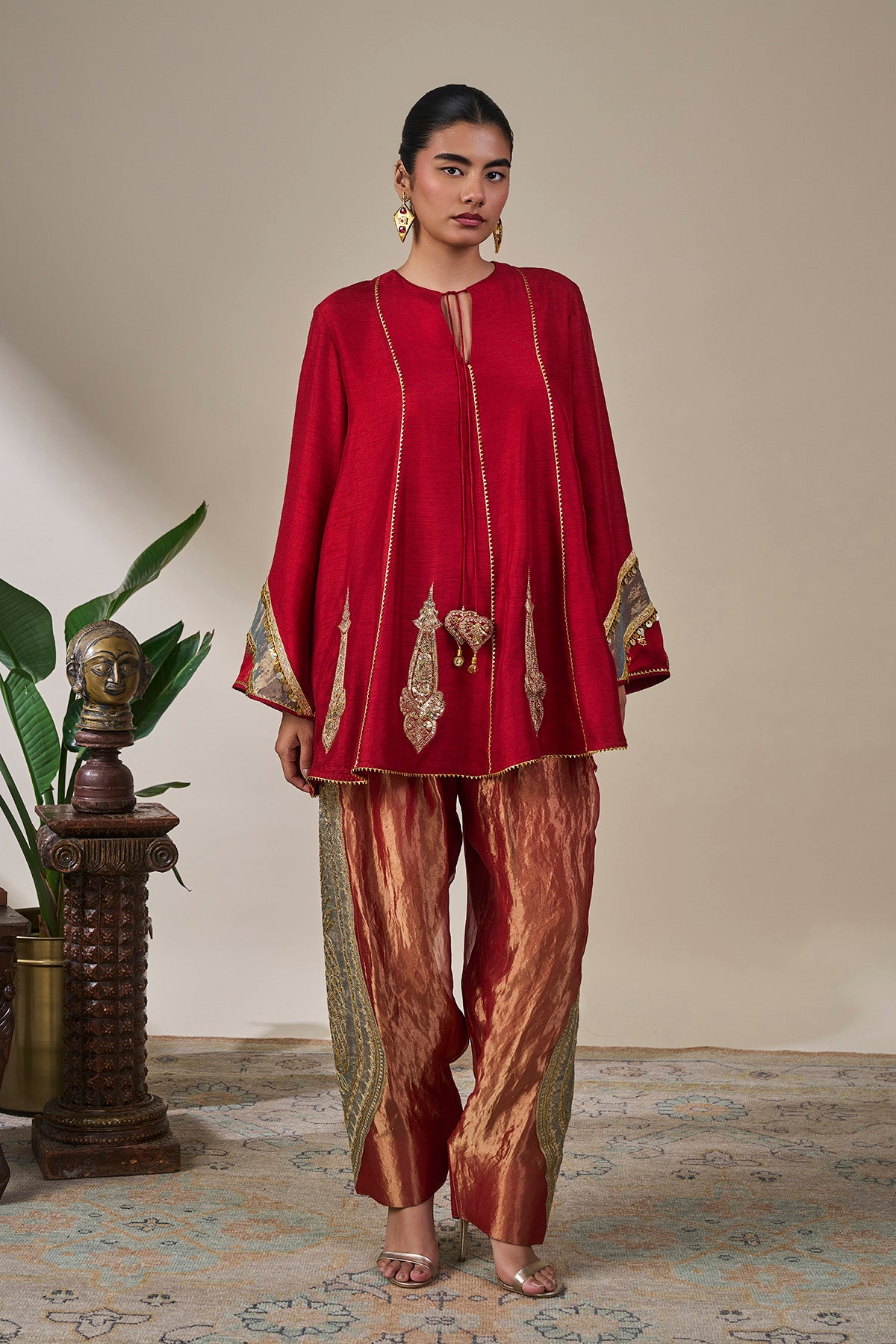 Laal Mehfil Kurta Set