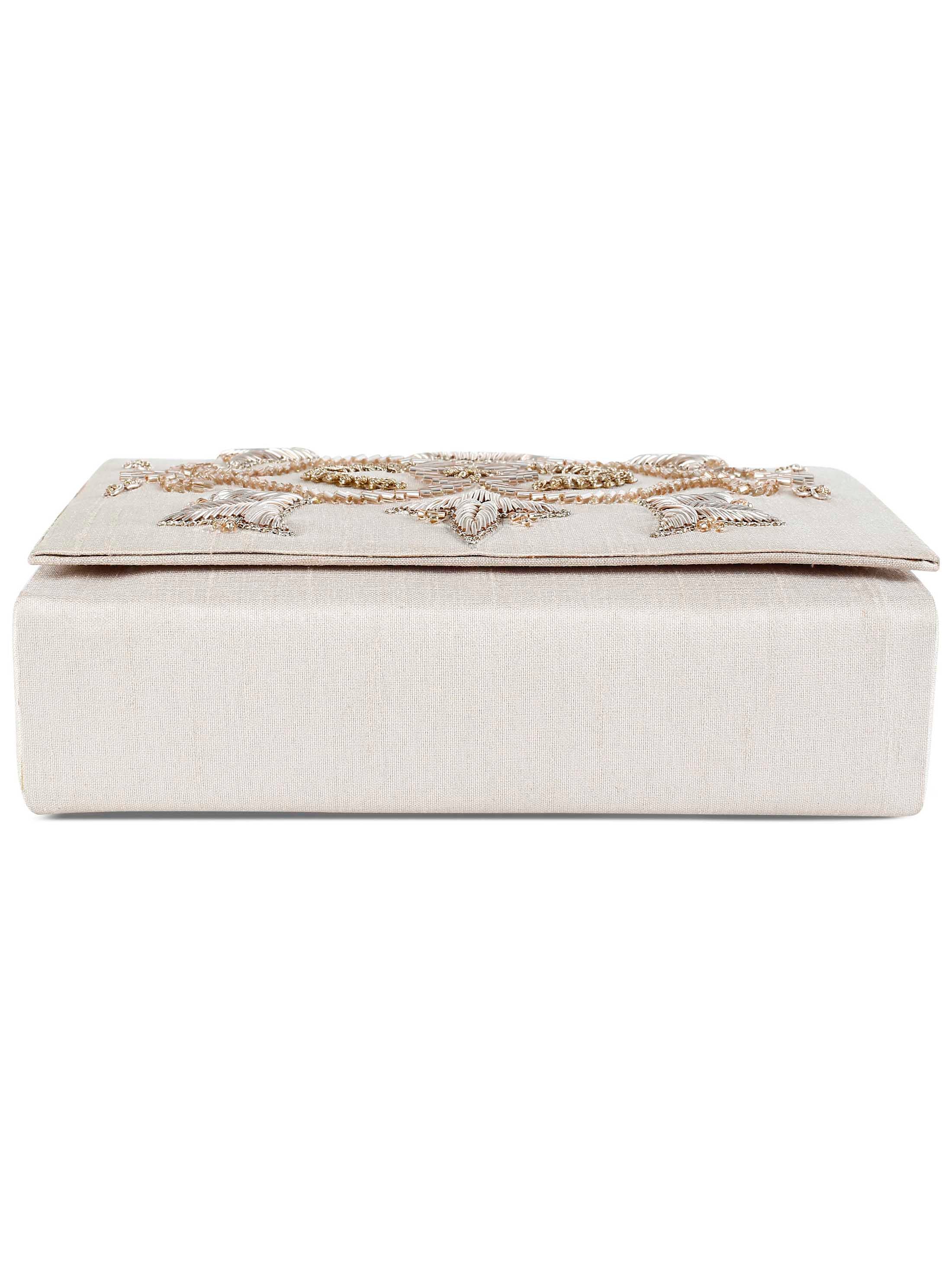 Peech Motif clutch