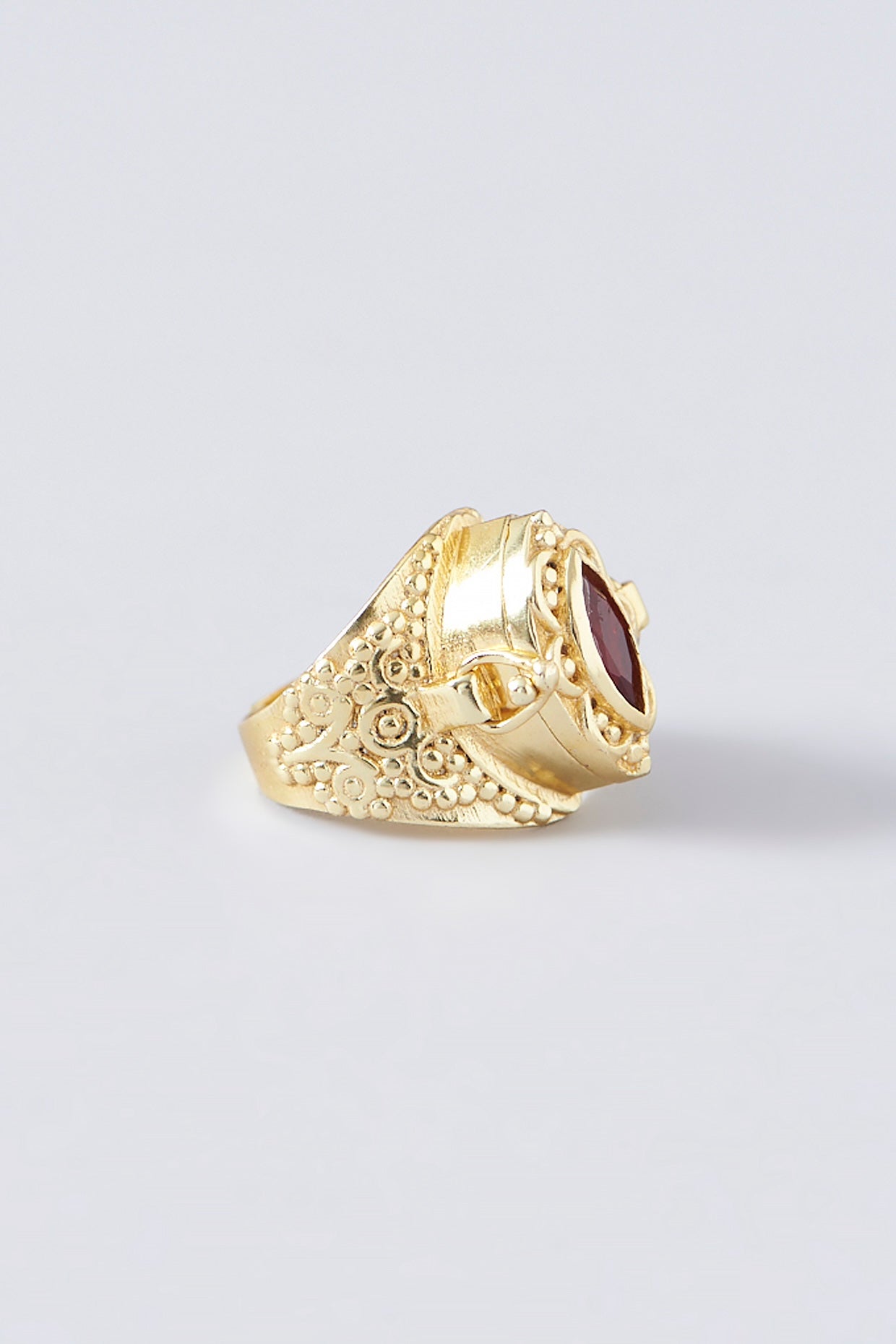 Garnet Poison ring