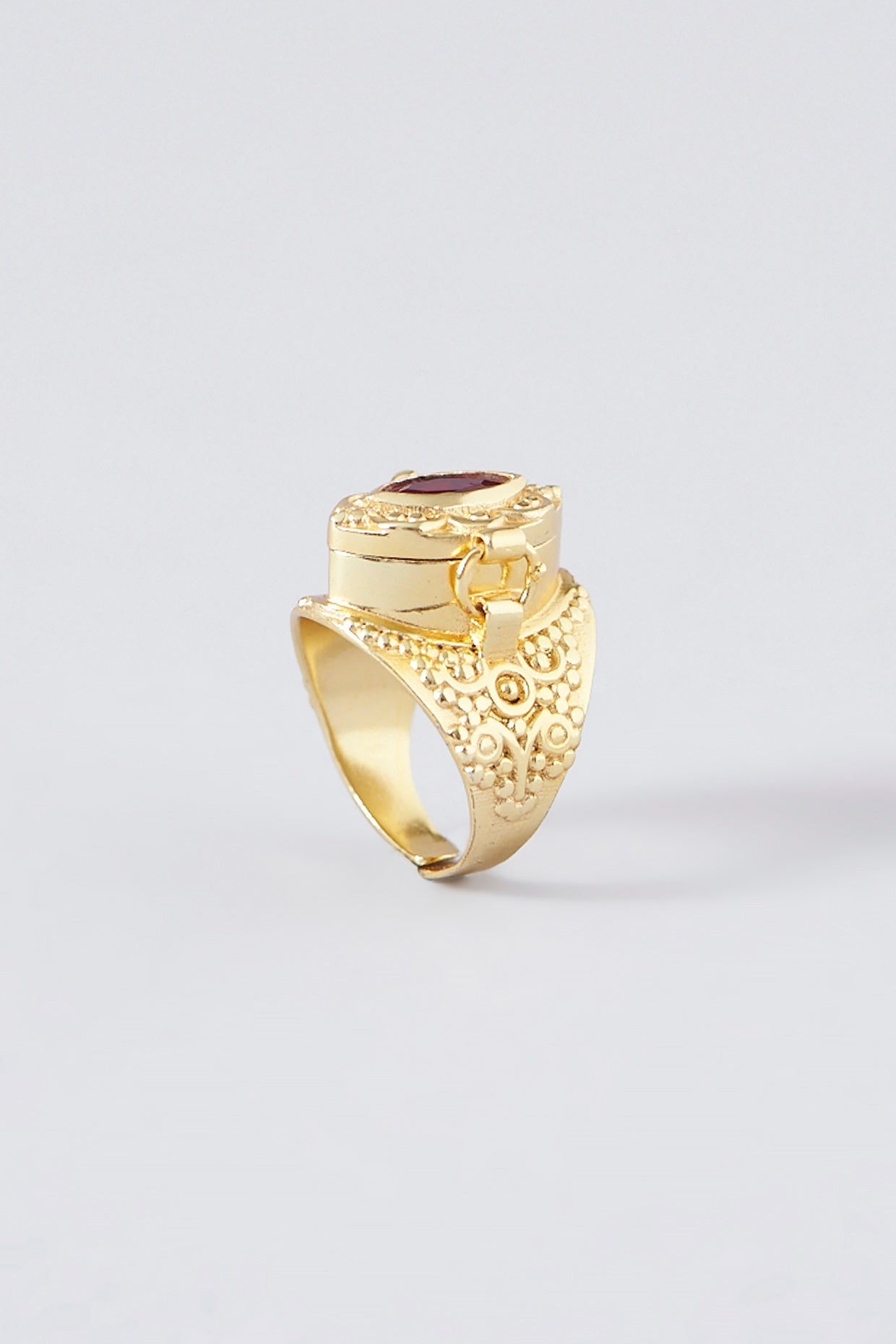 Garnet Poison ring
