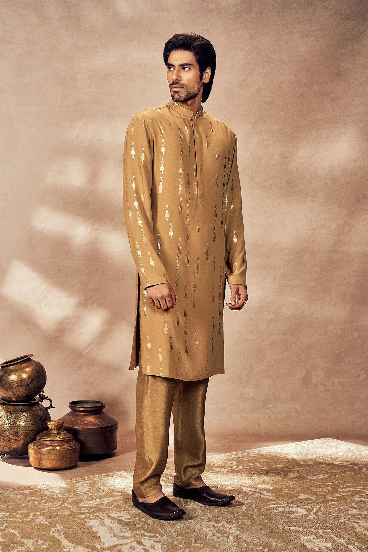 BEIGE TRIBAL PILLAR KURTA