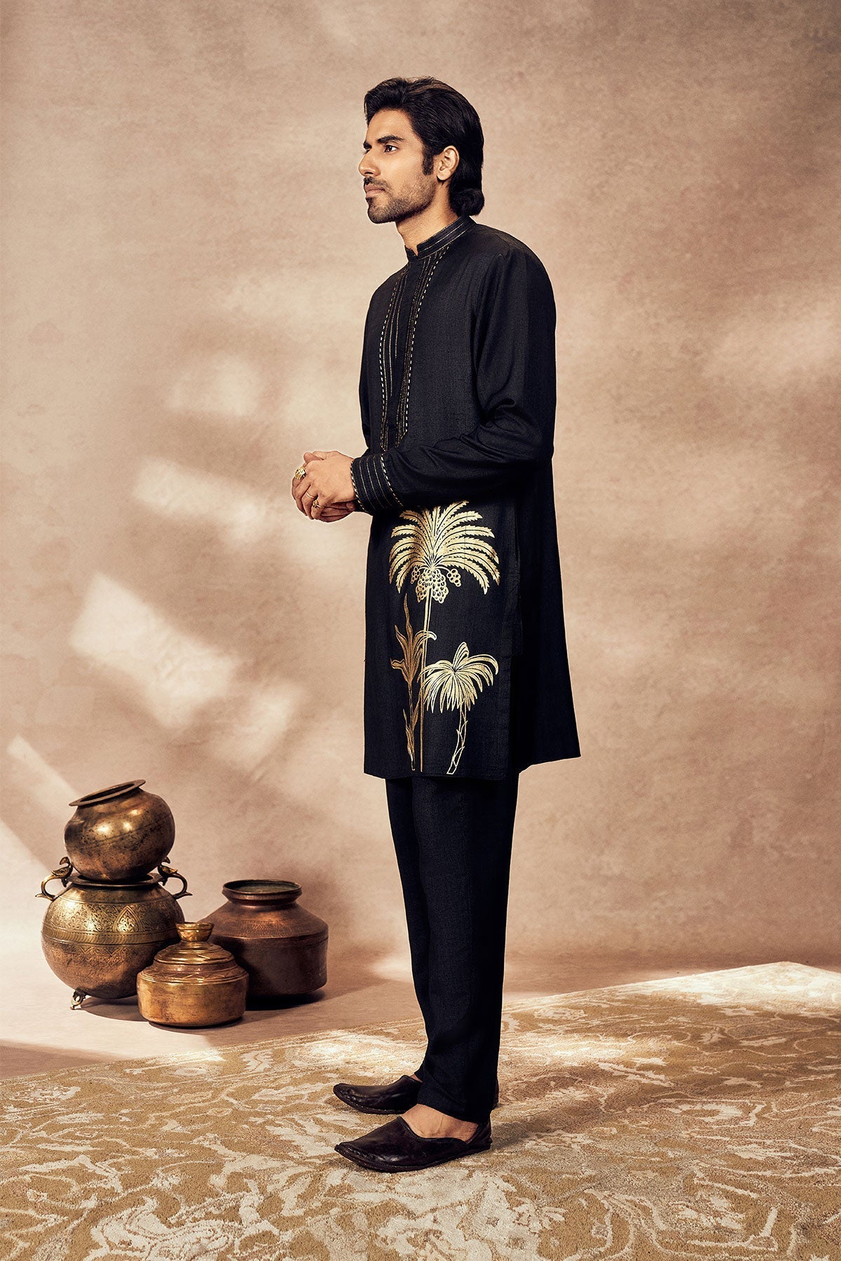 BLACK PALM BLOOMS KURTA