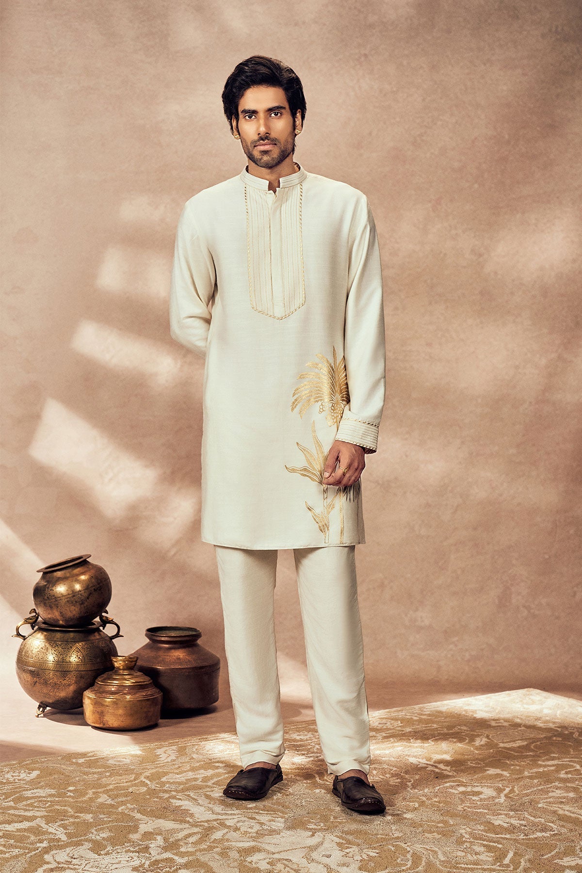 IVORY PALM BLOOMS KURTA