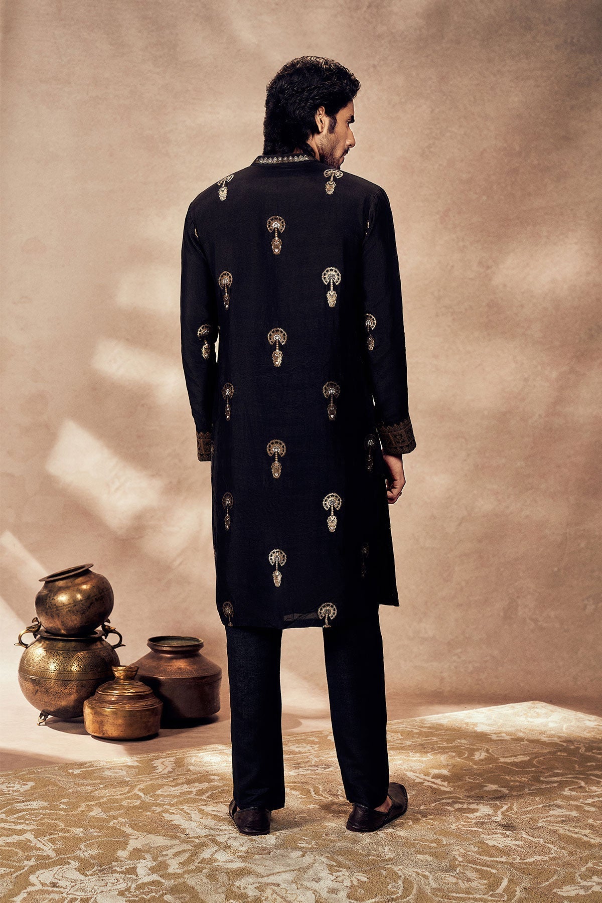 BLACK TRAVELLER'S PALM JACQUARD KURTA SET