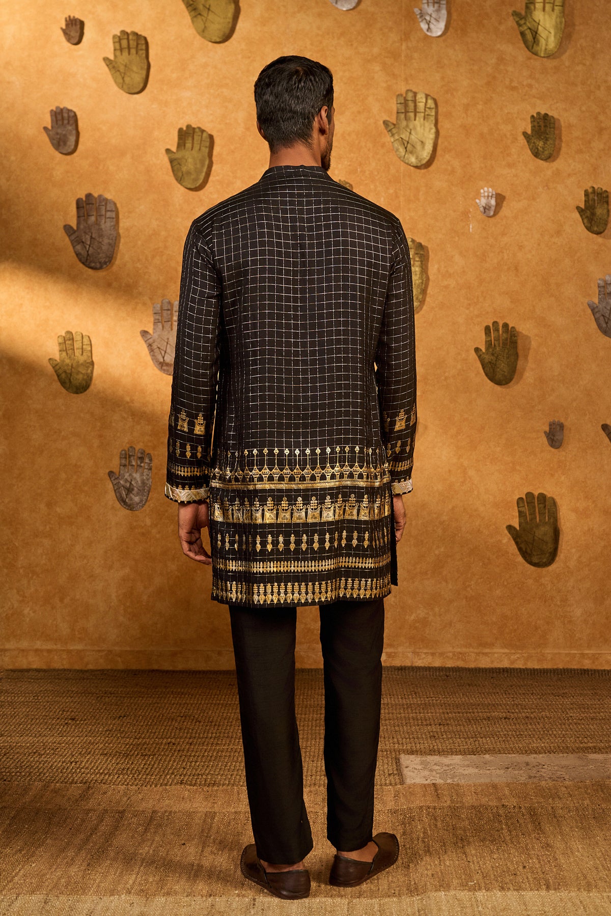 BLACK MIDAS TOUCH KURTA SET