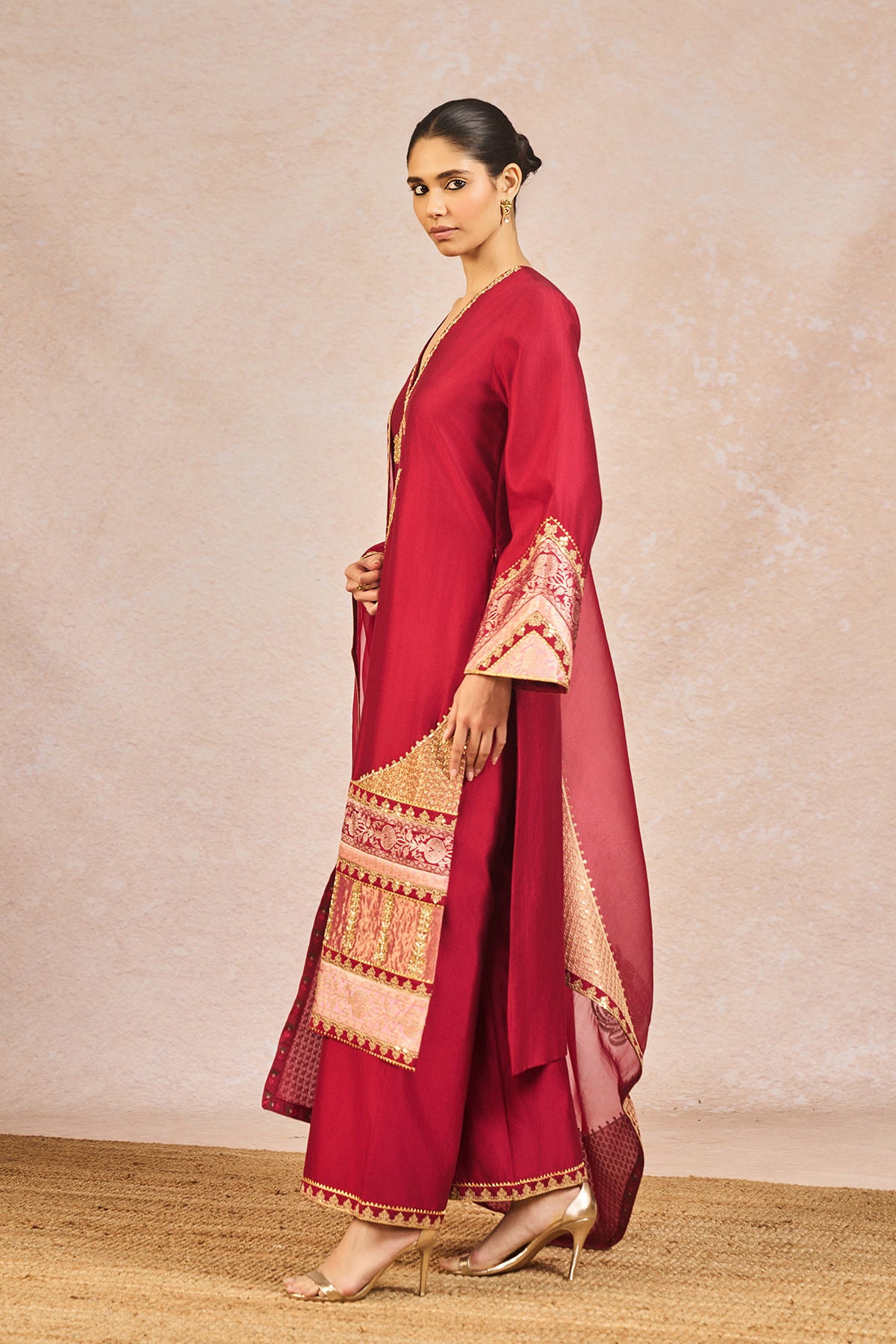 BAAT BAN GYI SKD SET