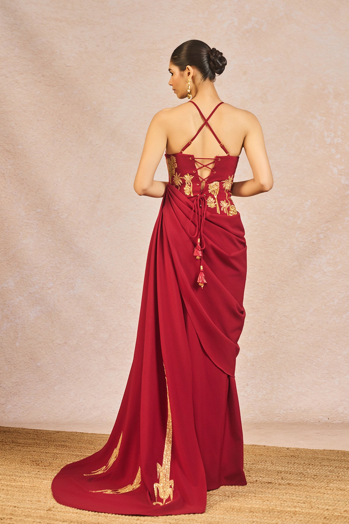 MEHAKASA PAIGAM GOWN