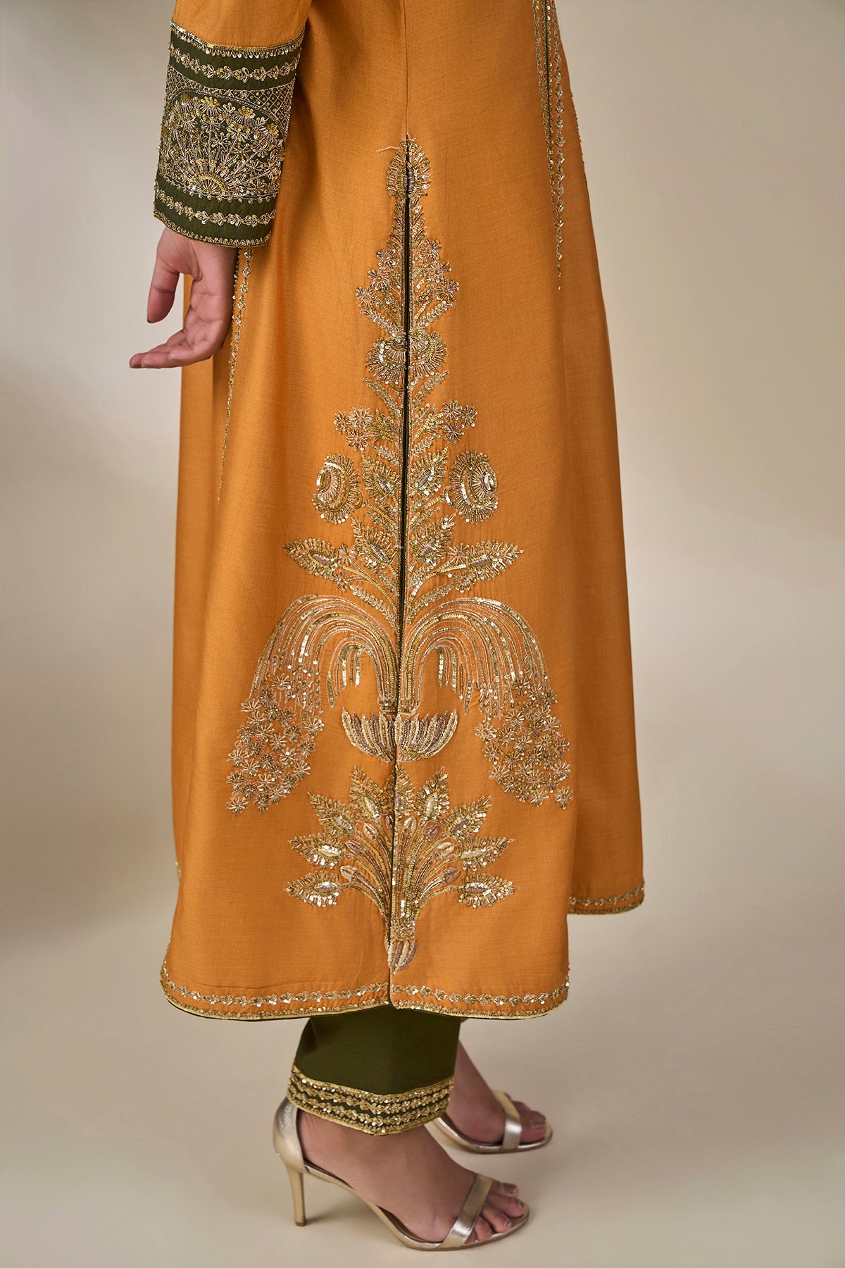 Meetha Paan Pataka' Kurta Set