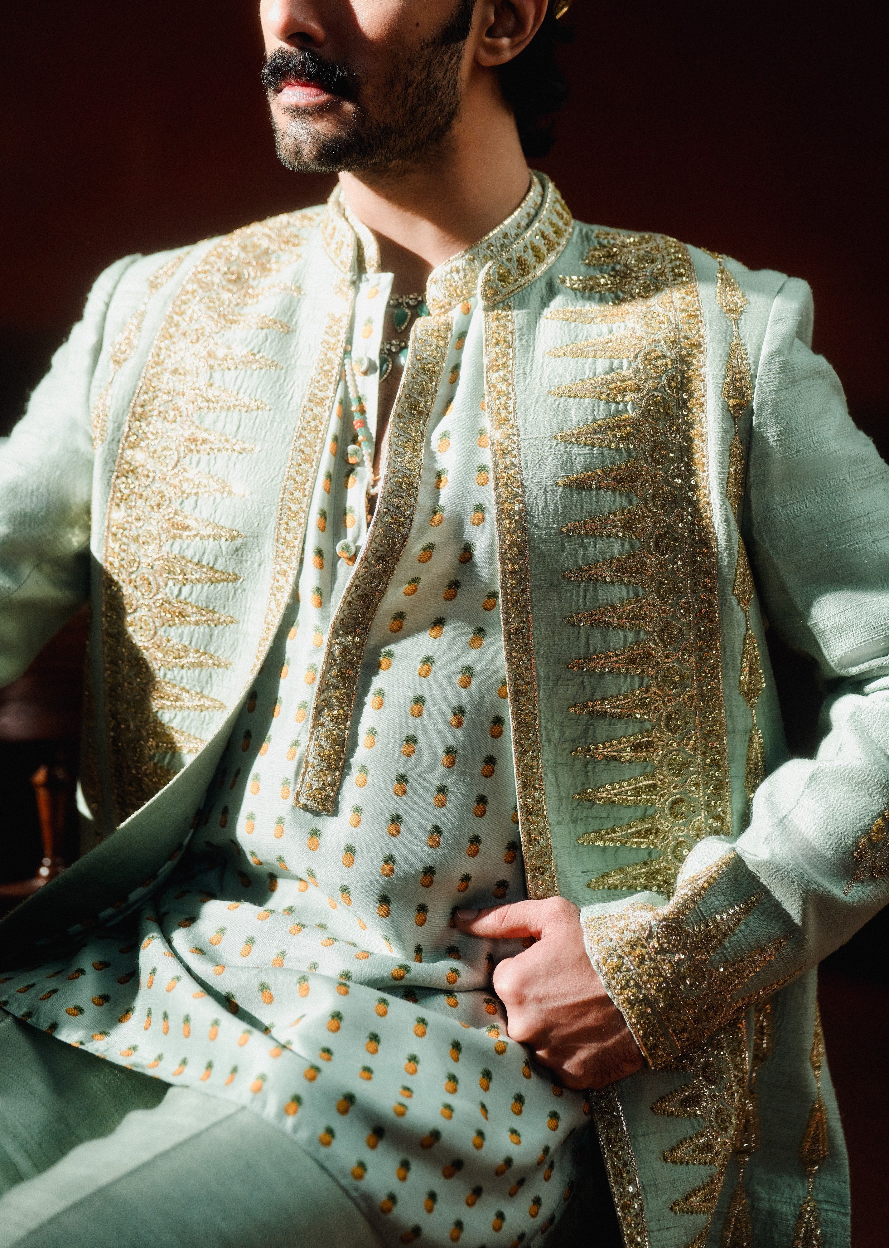 THE KASHNI RAJA KOTI SET