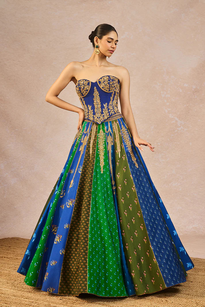 ‘Rango Sa Jaha’ LEHENGA