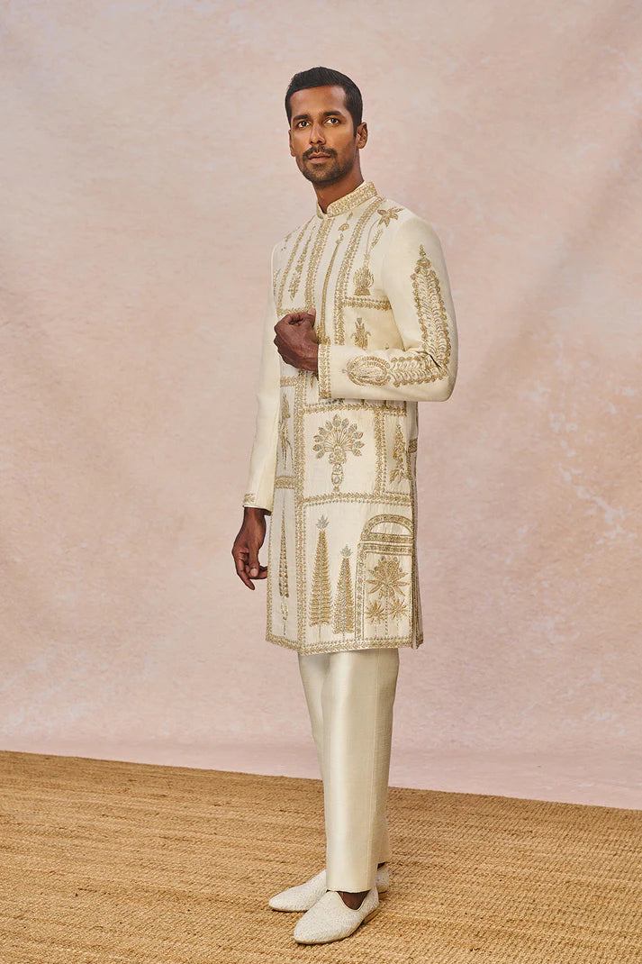 ‘TERE PEECHE CHALA AAYA’ SHERWANI SET