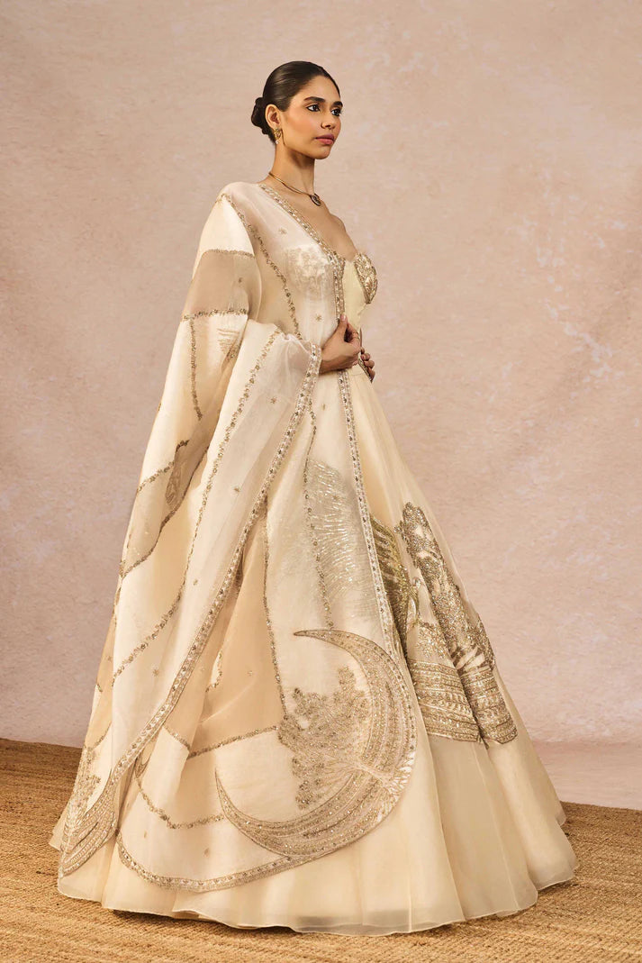 âTERA KHAYALâ LEHENGA
