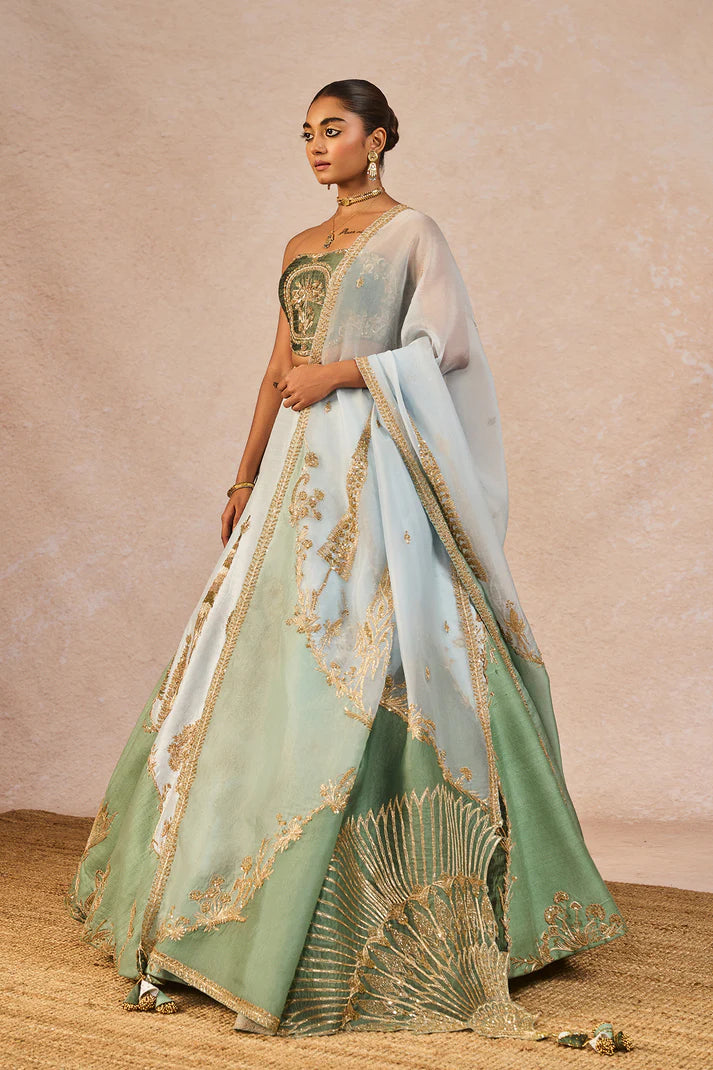 ‘PEHLI BAARISH’ LEHENGA 1