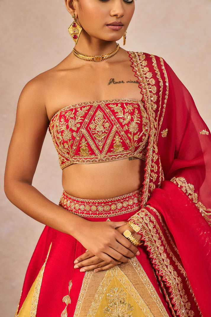 ‘GARAM MASALA’ LEHENGA 2