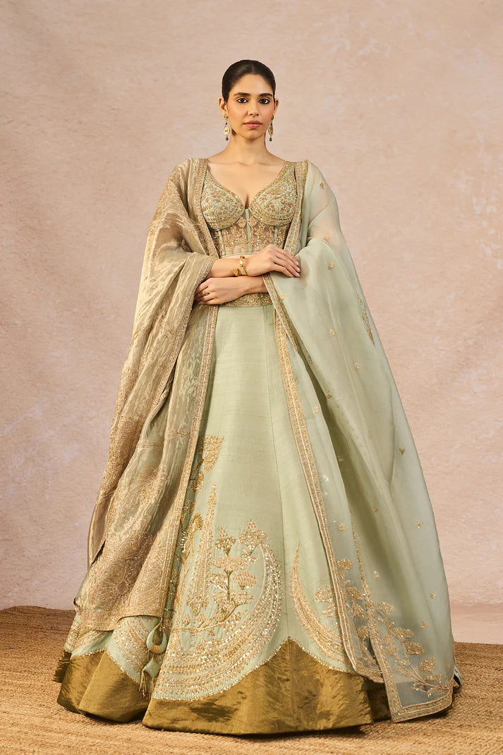 THE ‘IKRAR HUA’ LEHENGA 1