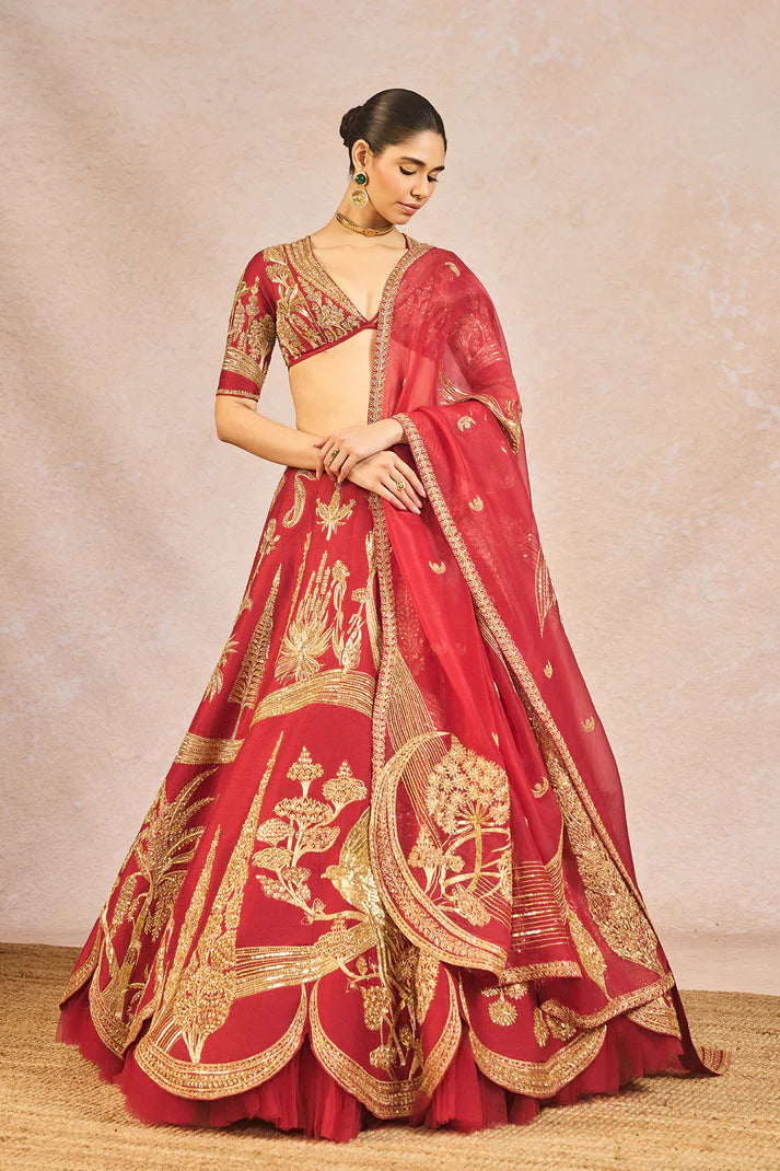 ‘MEHAKASA PAIGAAM’ LEHENGA